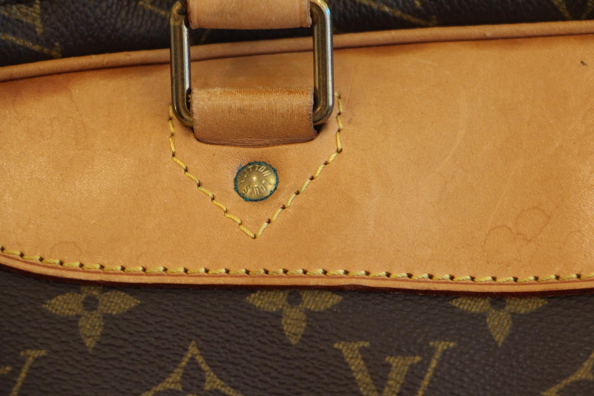 Women's or Men's Louis Vuitton Bag in Monogram, 2 compartments