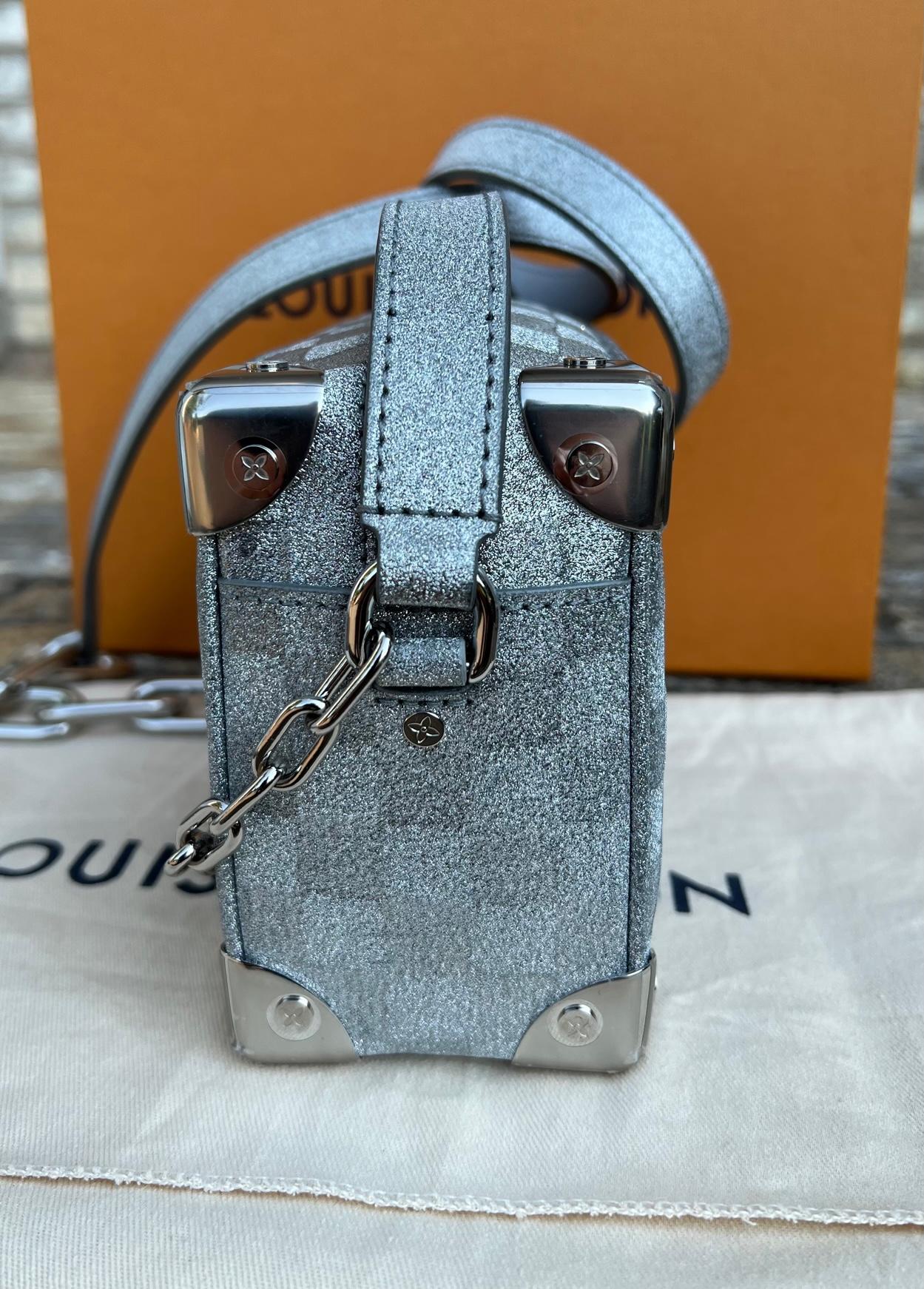 Louis Vuitton Bag Limited Edition Mini Silver Soft Trunk Damier Glitter  In Excellent Condition In Freehold, NJ