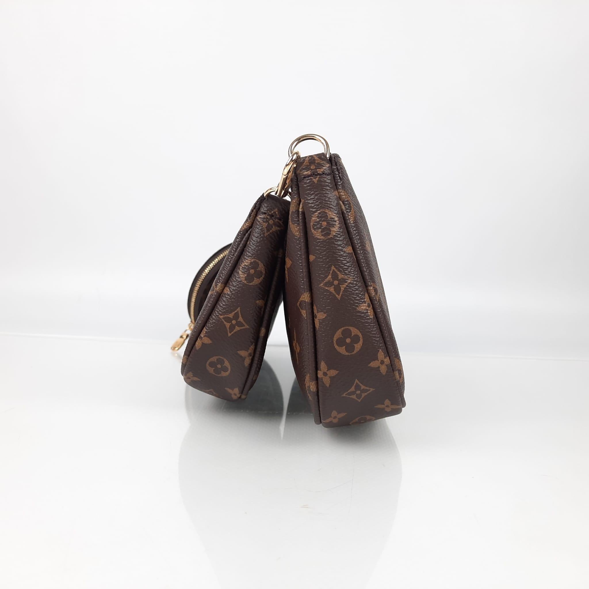 Louis Vuitton Bag Multi Pochette Accessoires Khaki Monogram canvas For Sale 2