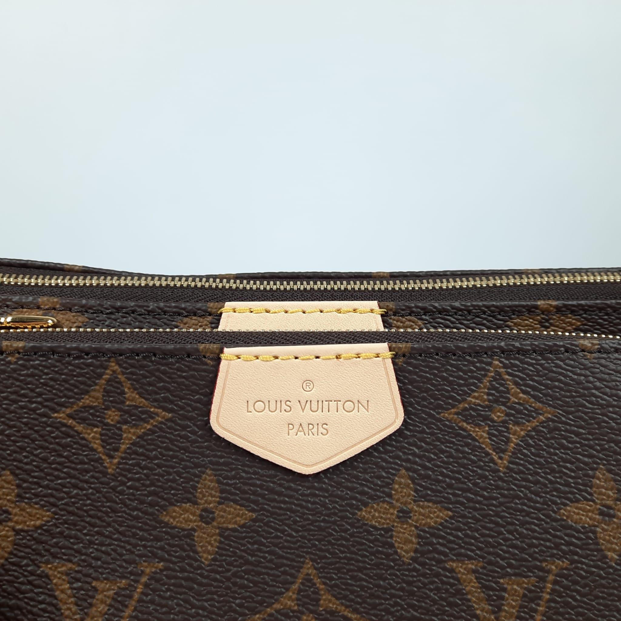 Louis Vuitton Bag Multi Pochette Accessoires Khaki Monogram canvas For Sale 3