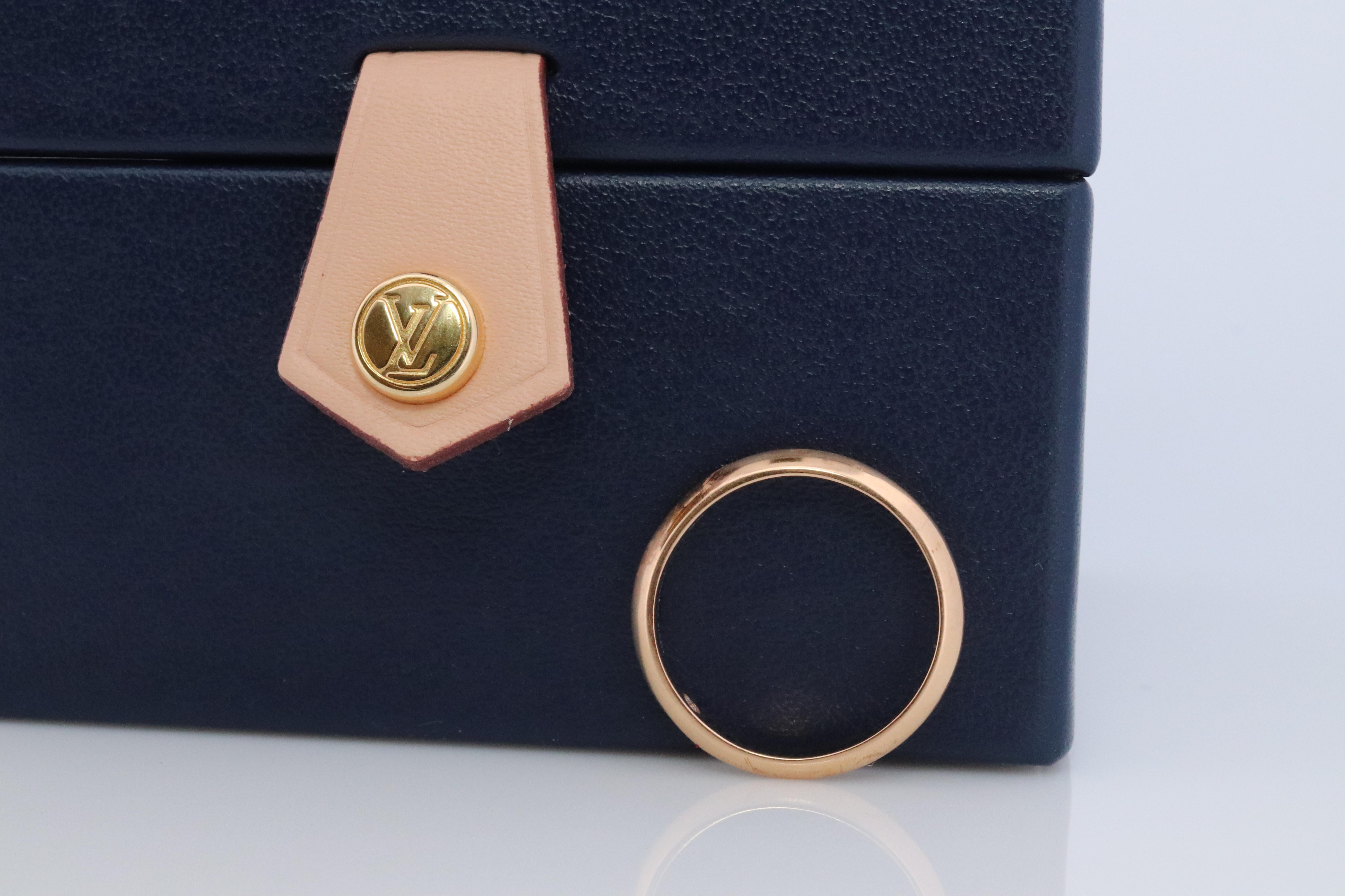 Louis Vuitton Band. 18k Diamond Knife Edge 2.5mm wedding band. Certified For Sale 1