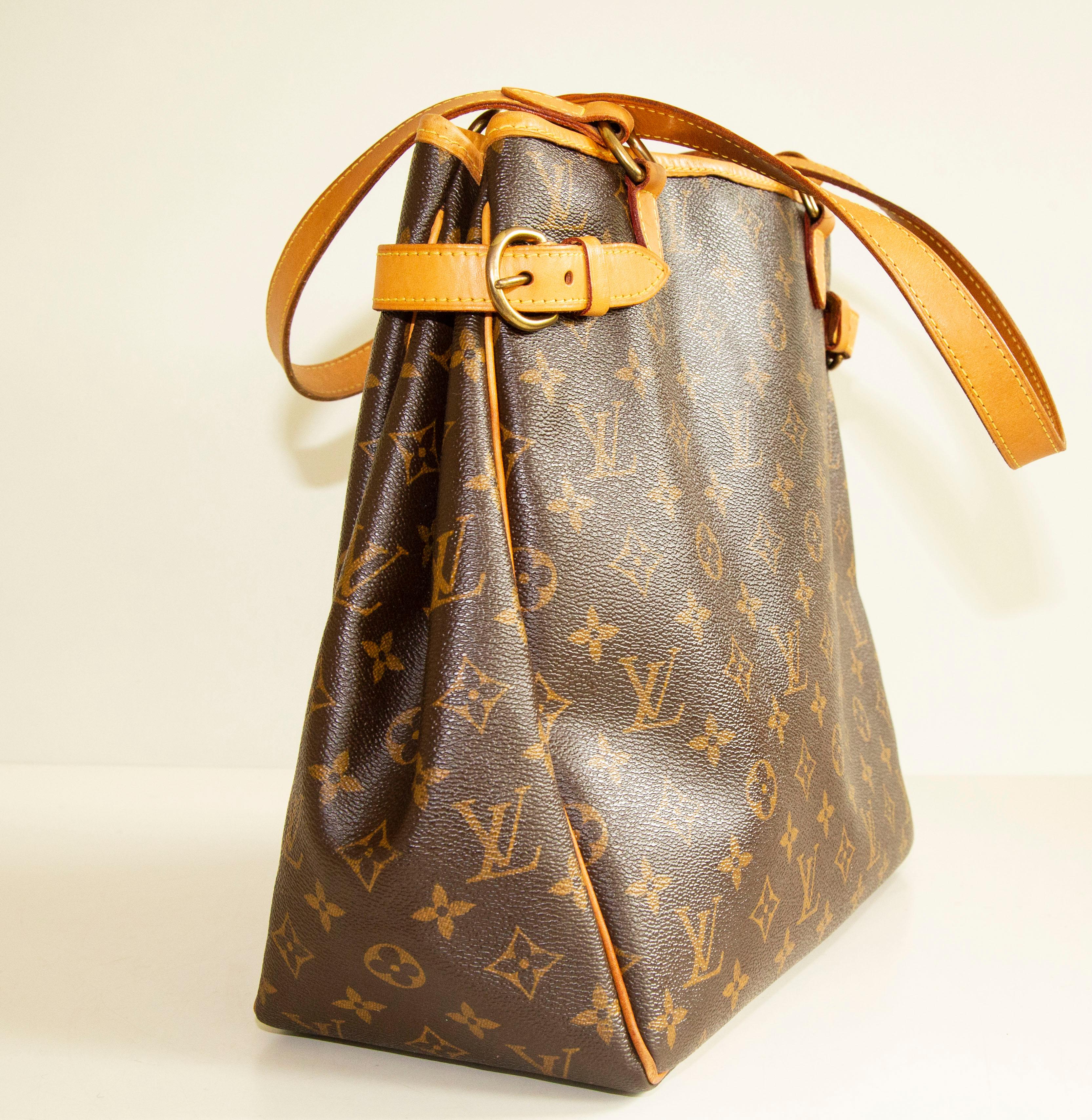 Women's or Men's Louis Vuitton Batignolles Vertical Monogram Coated Canvas Shoulder Bag For Sale