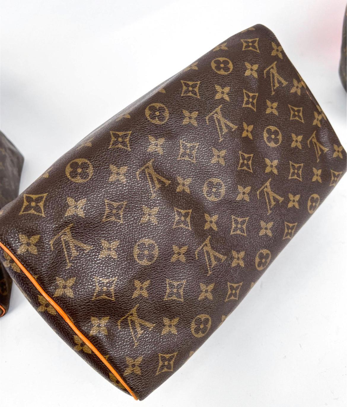 Louis Vuitton Batignolles Vintage Monogram Louis Vuitton Purse LV Tote In Good Condition For Sale In Rochester, NY