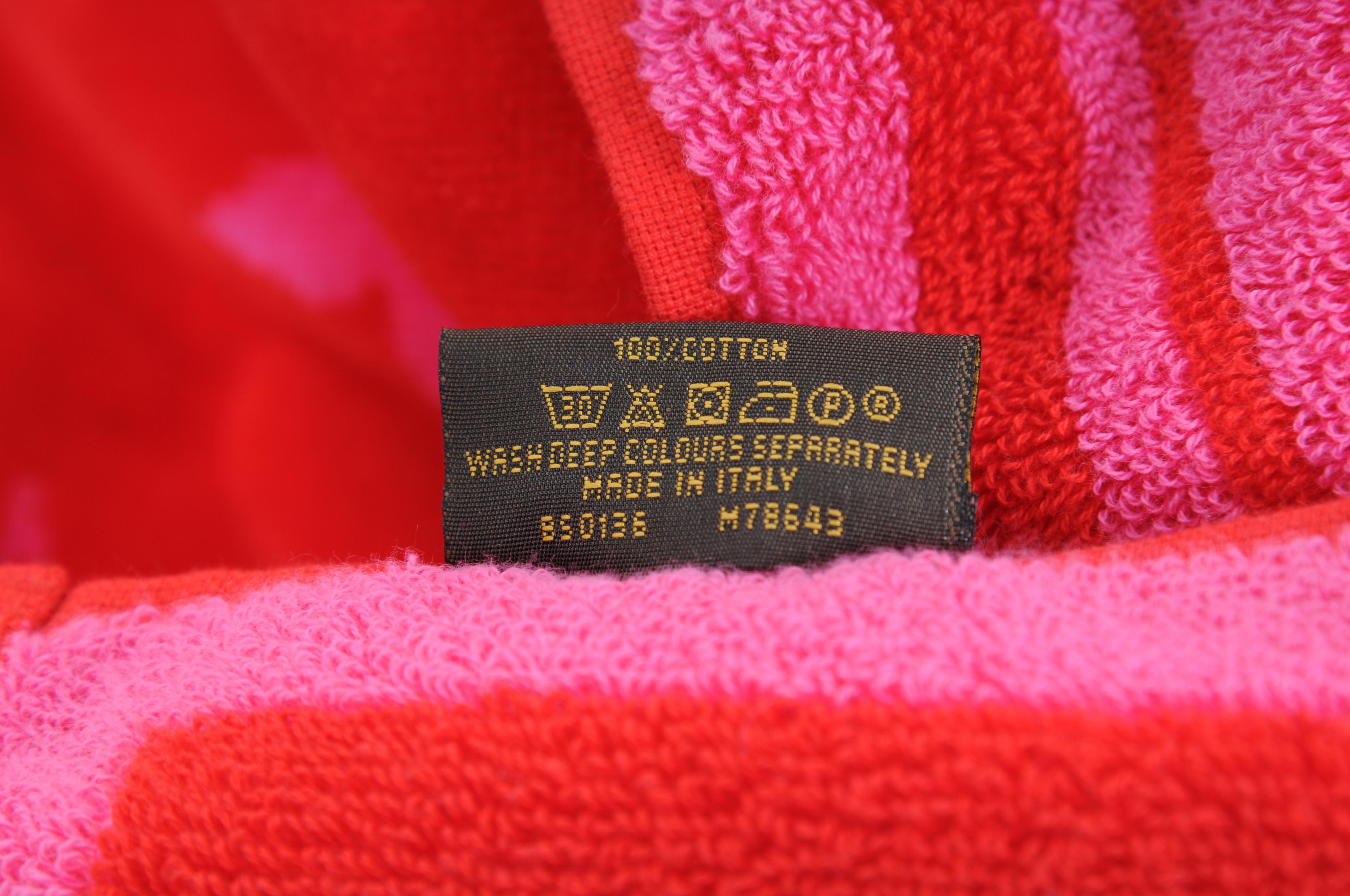 Louis Vuitton Beach Bath Pool Towel Red Pink Drap De Bain Monogram M78643 Cotton For Sale 4