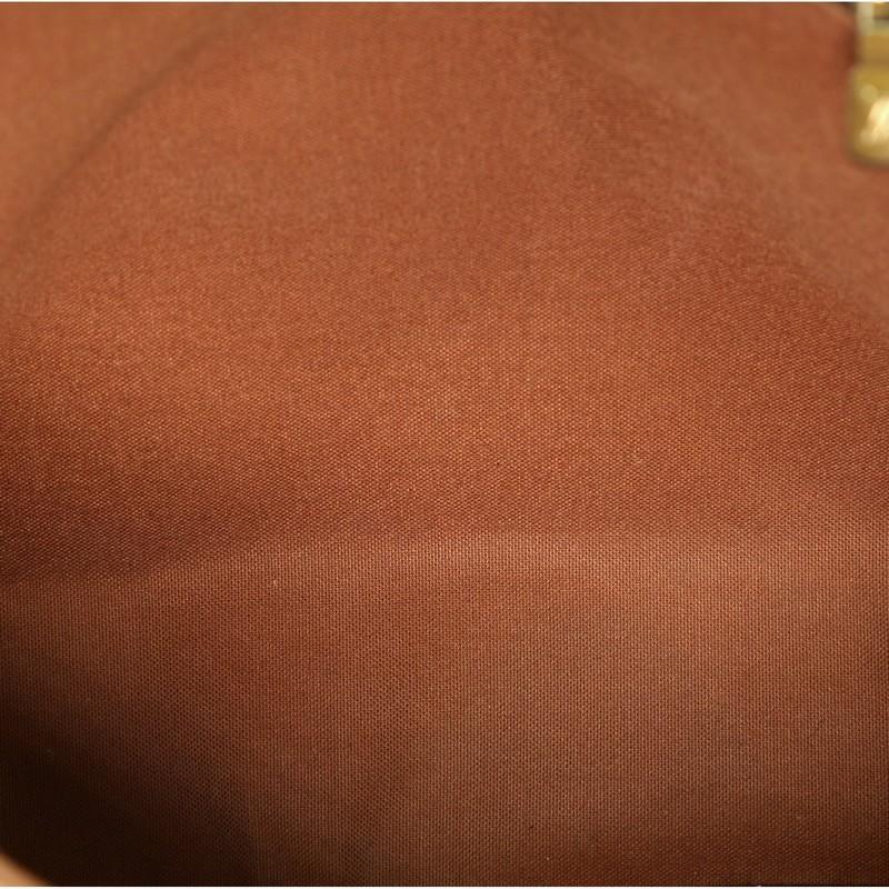 Louis Vuitton Beaubourg Messenger Bag Monogram Canvas MM In Good Condition In NY, NY