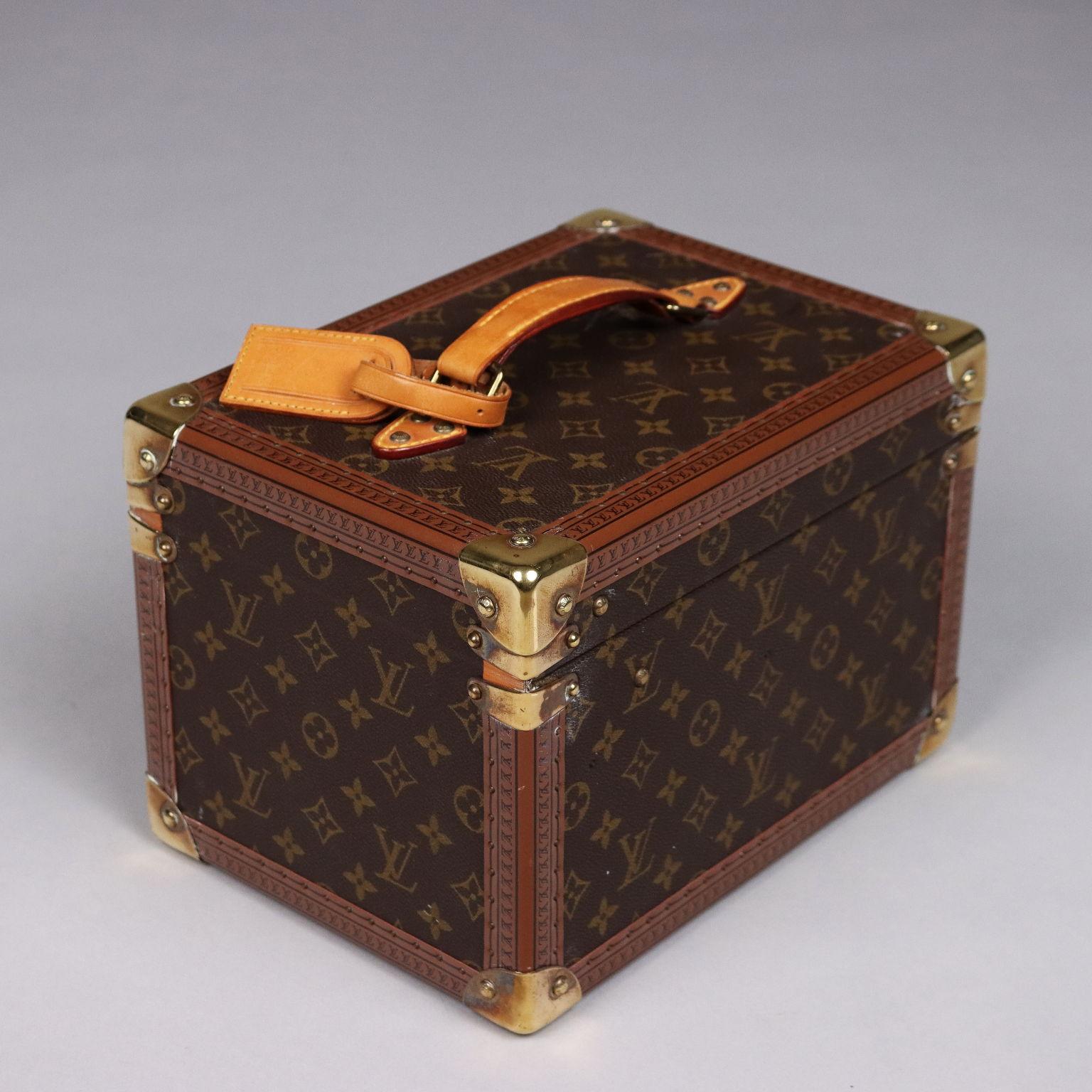 Louis Vuitton Beauty Case 5