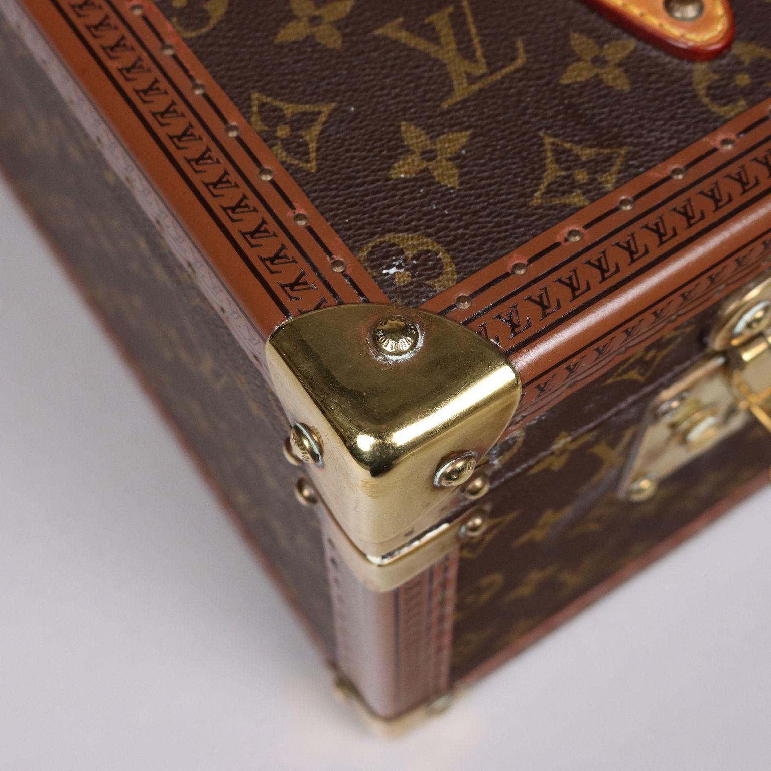 Louis Vuitton Beauty Case 2