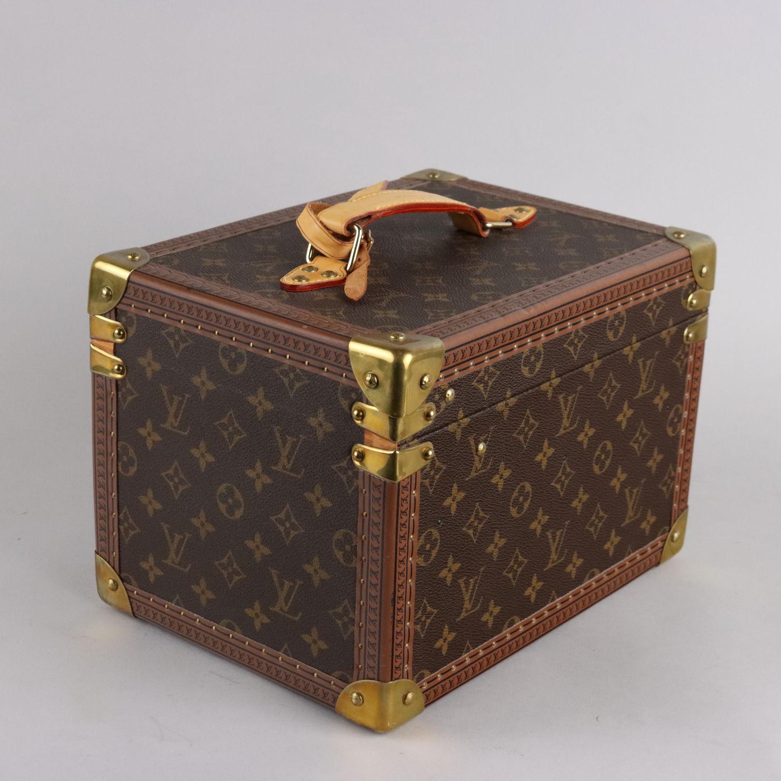 Louis Vuitton Beauty Case Paris 2000 Ca For Sale 3