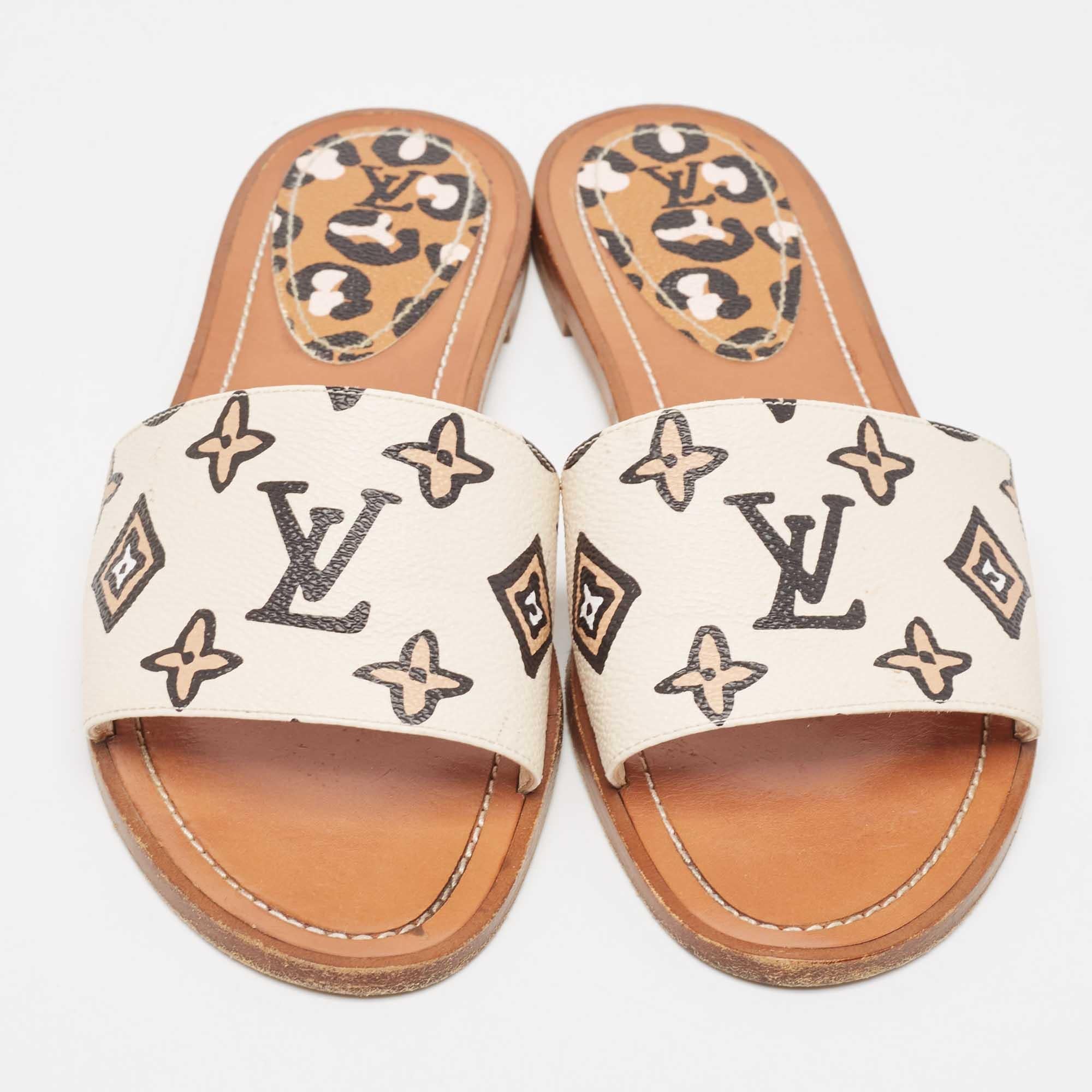 Louis Vuitton Beige/Brown Canvas Lock It Sandals Size 40 In Good Condition In Dubai, Al Qouz 2