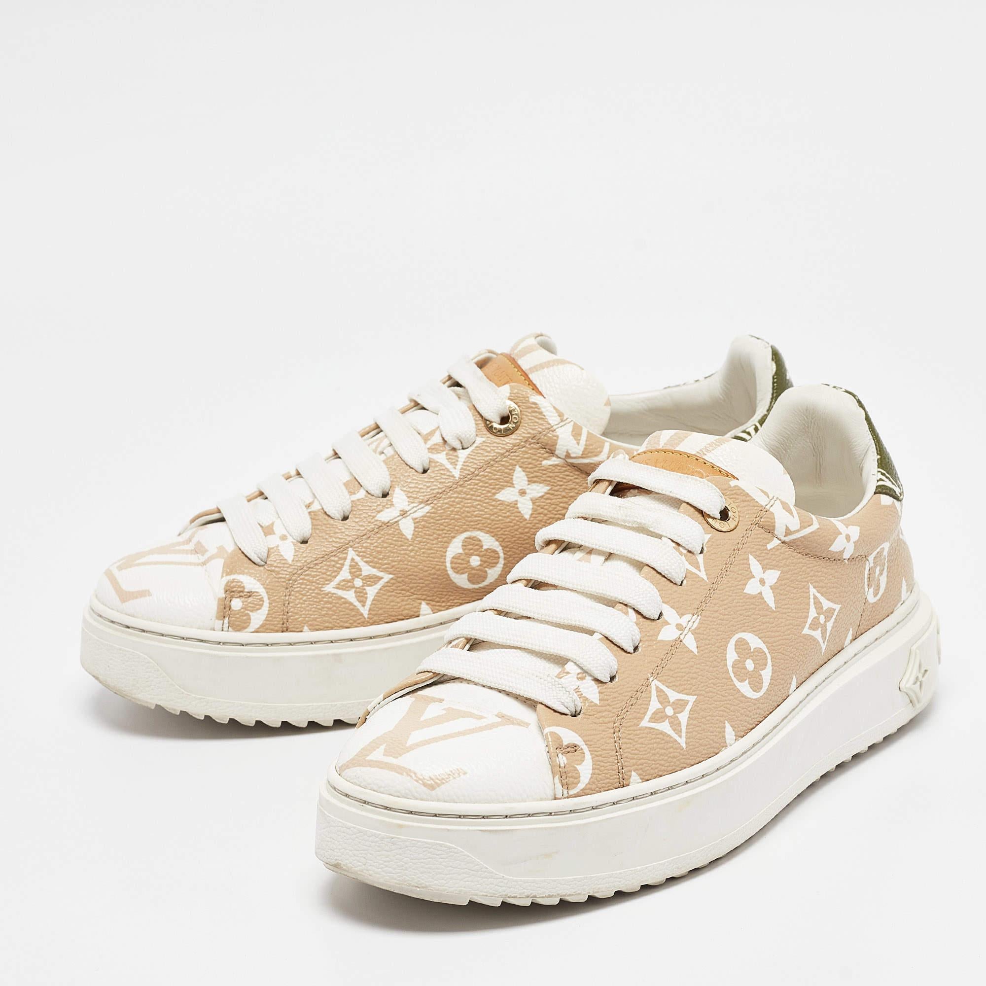 Coming in a classic silhouette these designer sneakers are a seamless combination of luxury comfort and style. These sneakers are finished with signature details and comfortable insoles.