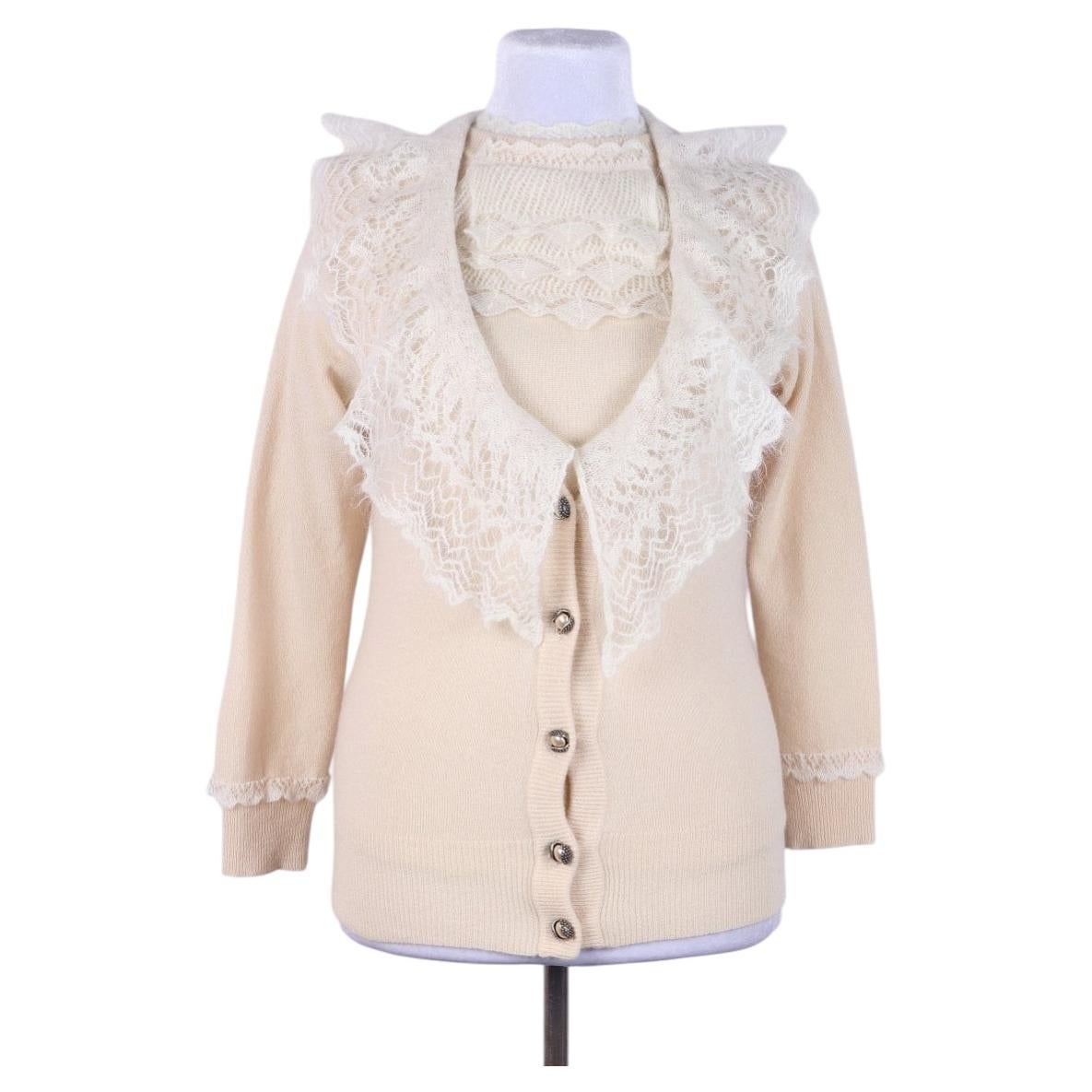 Louis Vuitton Beige cashmere top and cardigan
