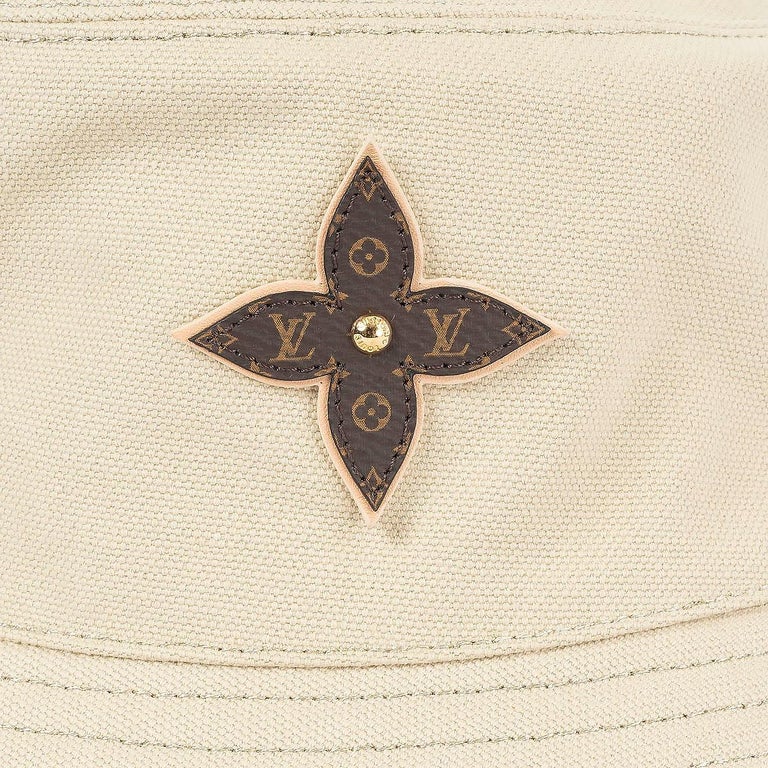 LOUIS VUITTON beige cotton ON YOUR WAY Bucket Hat S For Sale  display picture 2