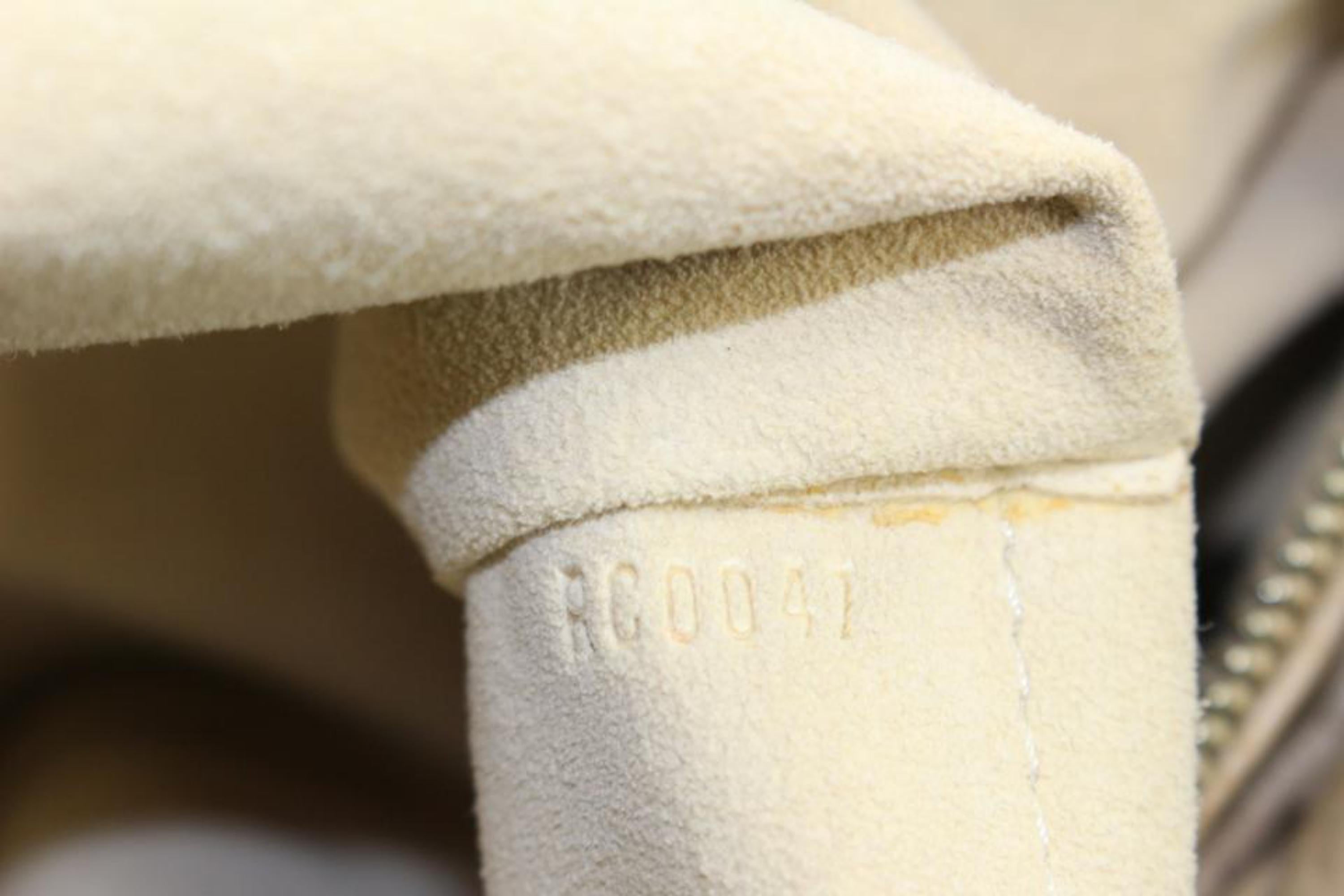 Louis Vuitton - Sac à main Croissant Olympe en cuir beige écru avec monogramme 28lk324 Pour femmes en vente