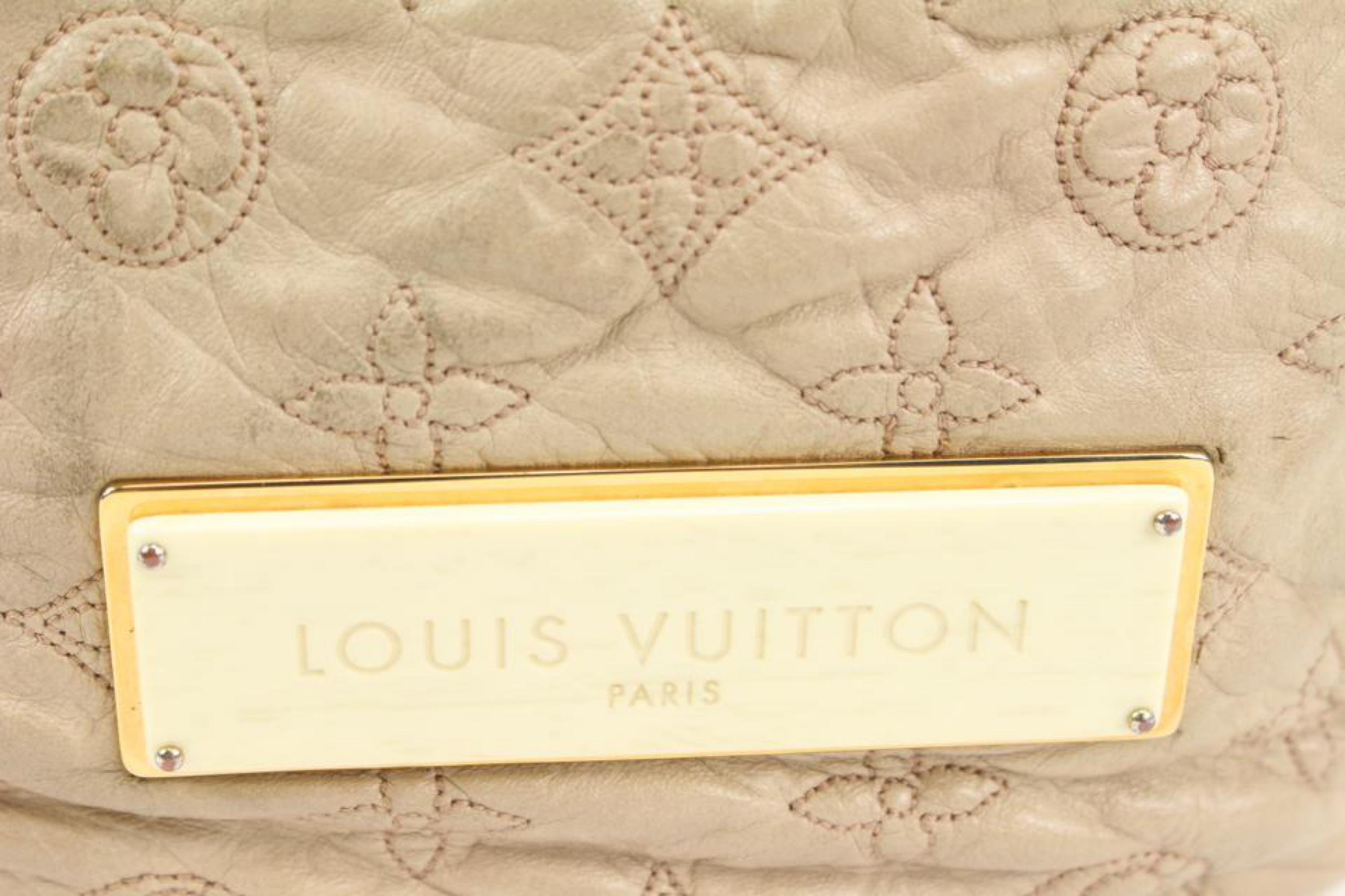 Louis Vuitton - Sac à main Croissant Olympe en cuir beige écru avec monogramme 28lk324 en vente 3