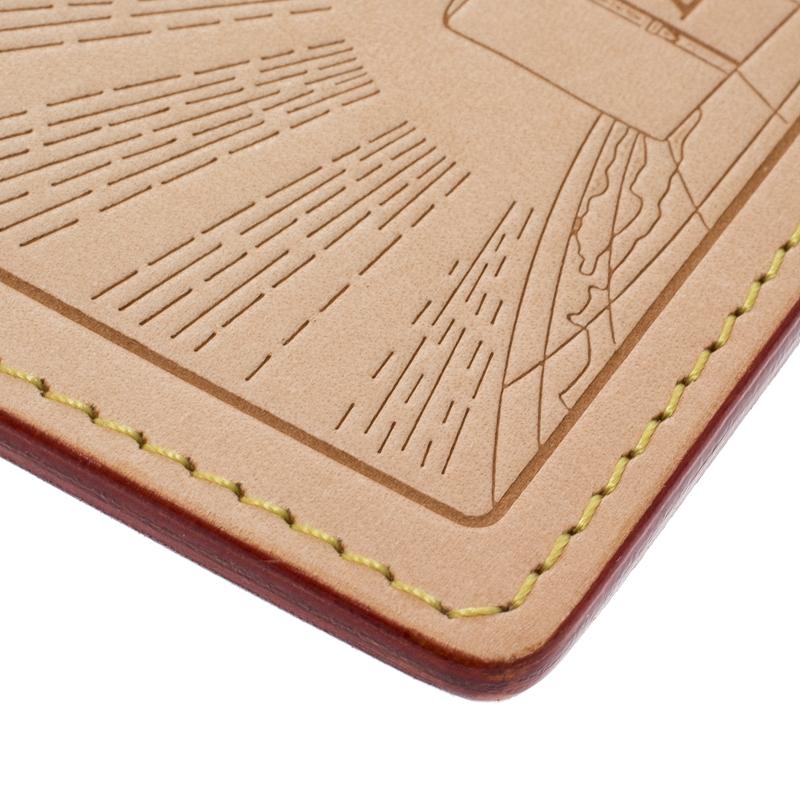 Louis Vuitton - Porte-cartes Earth Trunks en cuir beige 3