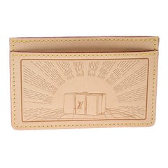 Louis Vuitton - Porte-cartes Earth Trunks en cuir beige