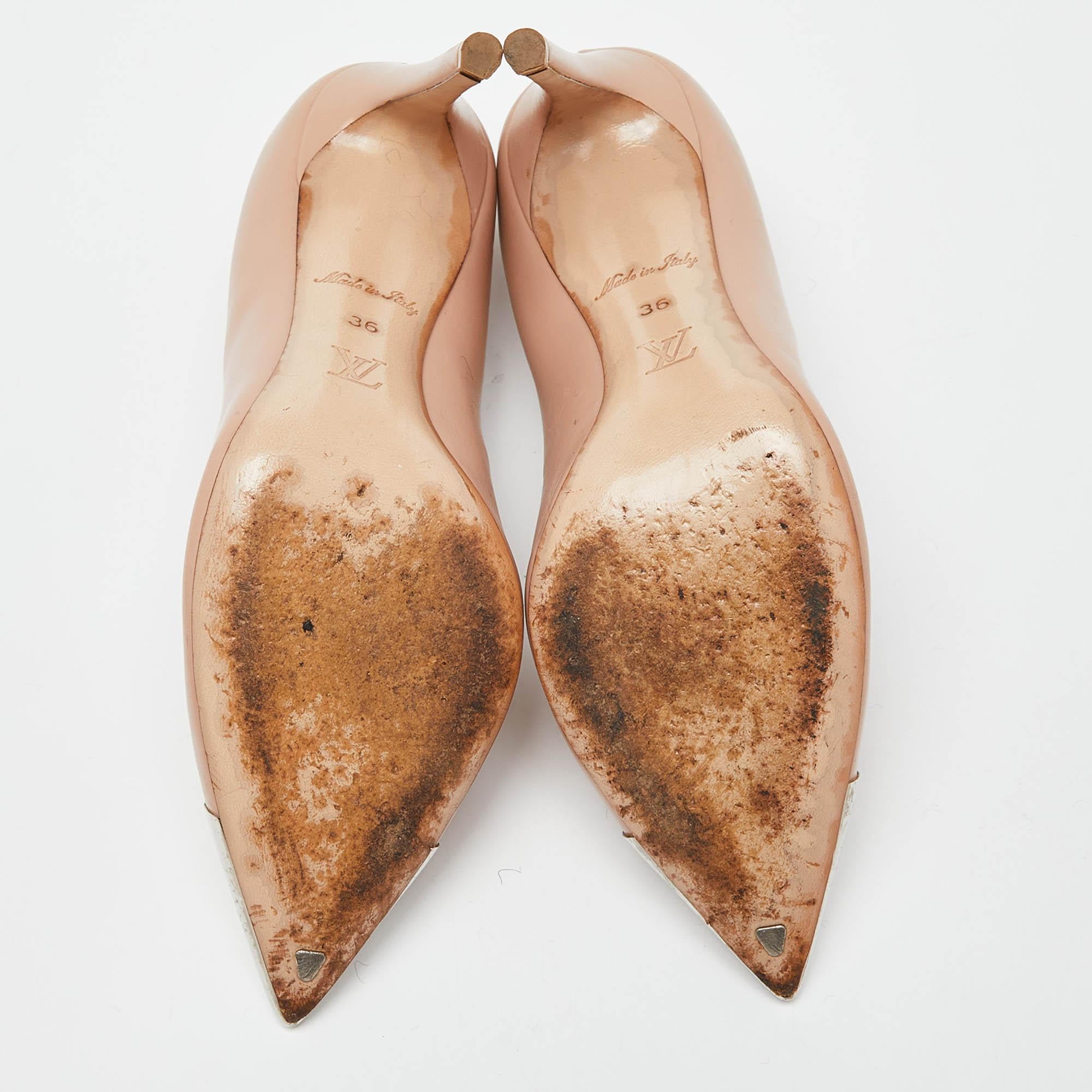 Louis Vuitton Beige Leather Pointed Toe Pumps Size 36 For Sale 2