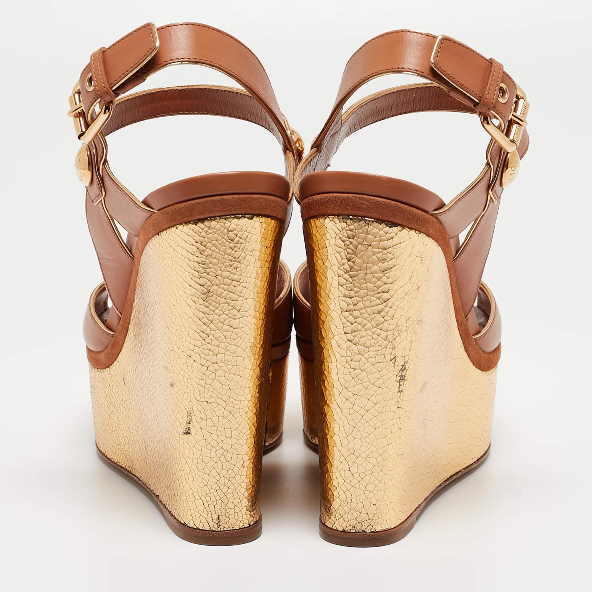 Women's Louis Vuitton Beige Leather Wedge Sandals Size 38 For Sale