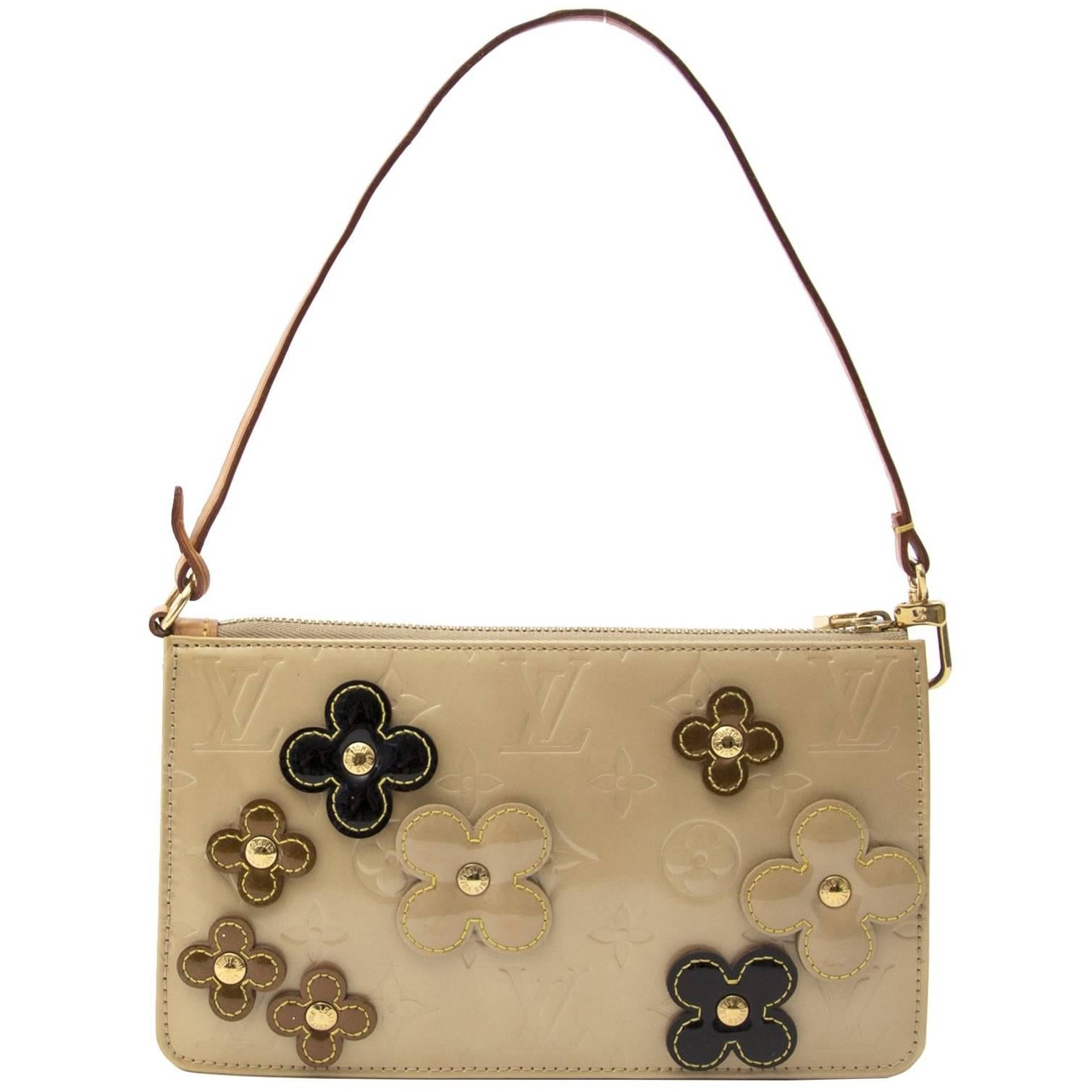 Louis Vuitton Monogram Lexington Beige Vernis Flower Evening Purse at  1stDibs