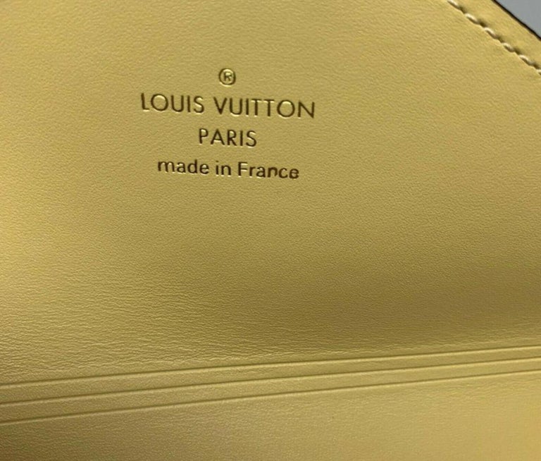 Louis Vuitton Beige Medium Ss19 Limited Edition Giant Kirigami Pouch ...