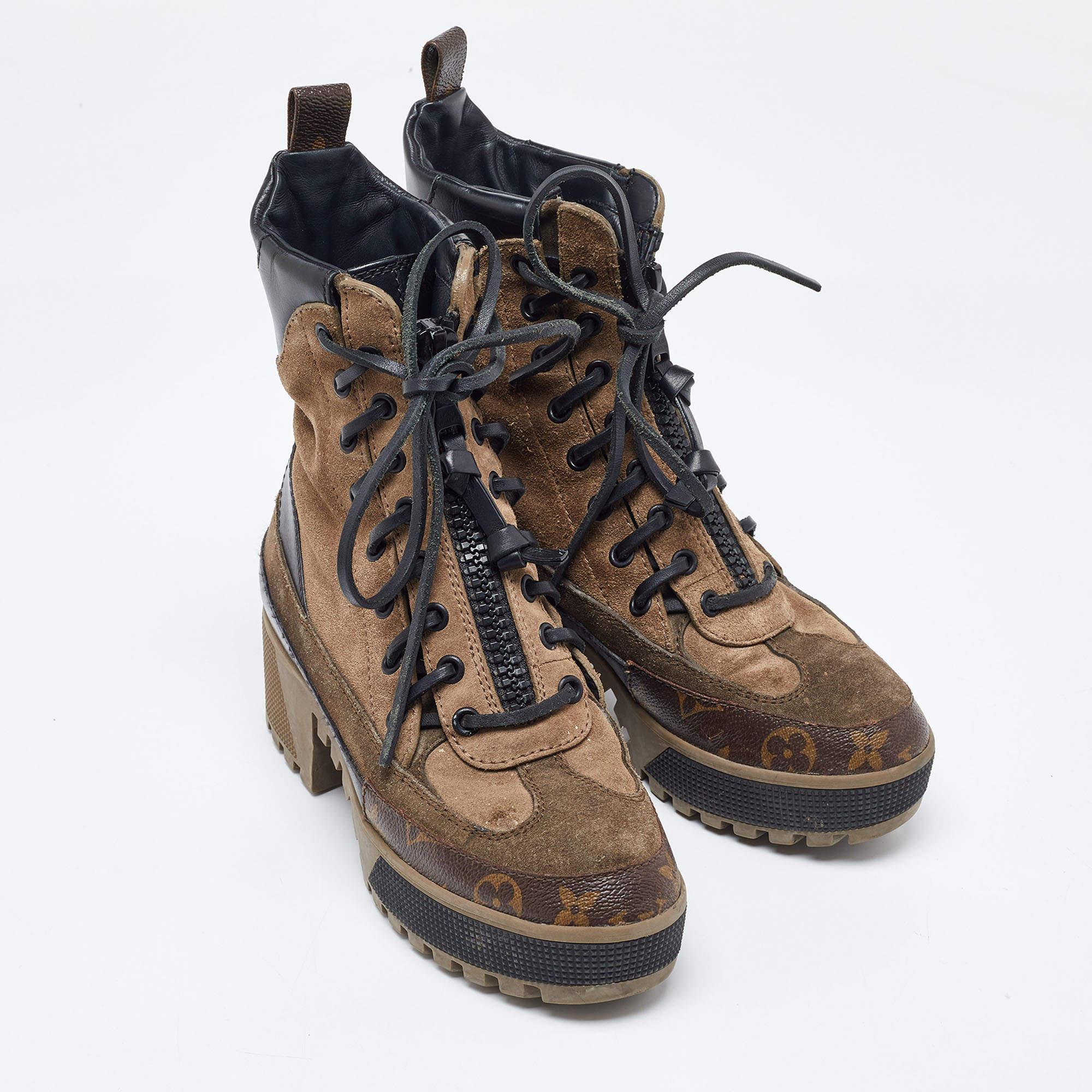 Louis Vuitton Beige Monogram Canvas and Suede Laureate Desert Boots Size 36 For Sale 2