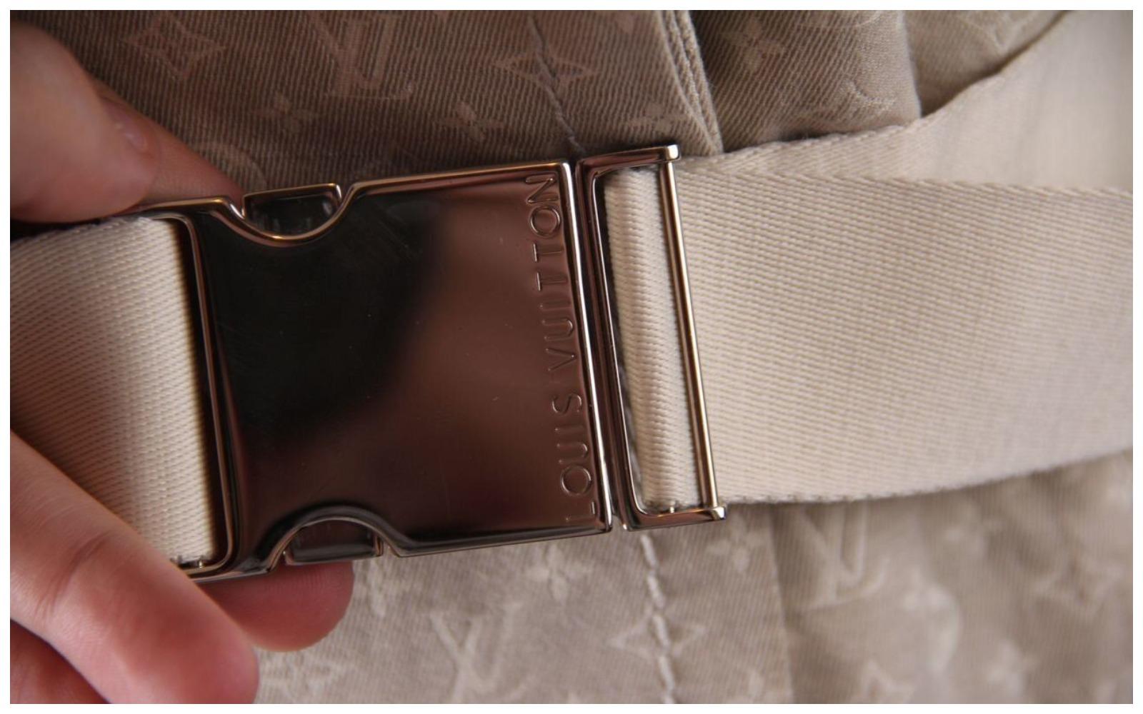 Louis Vuitton & Marc Jacobs 2007 beige monogram cotton trench coat vintage For Sale 5