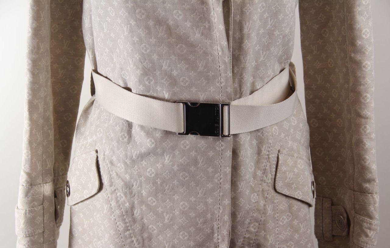 Louis Vuitton & Marc Jacobs 2007 beige monogram cotton trench coat vintage In Excellent Condition For Sale In Алматинский Почтамт, KZ