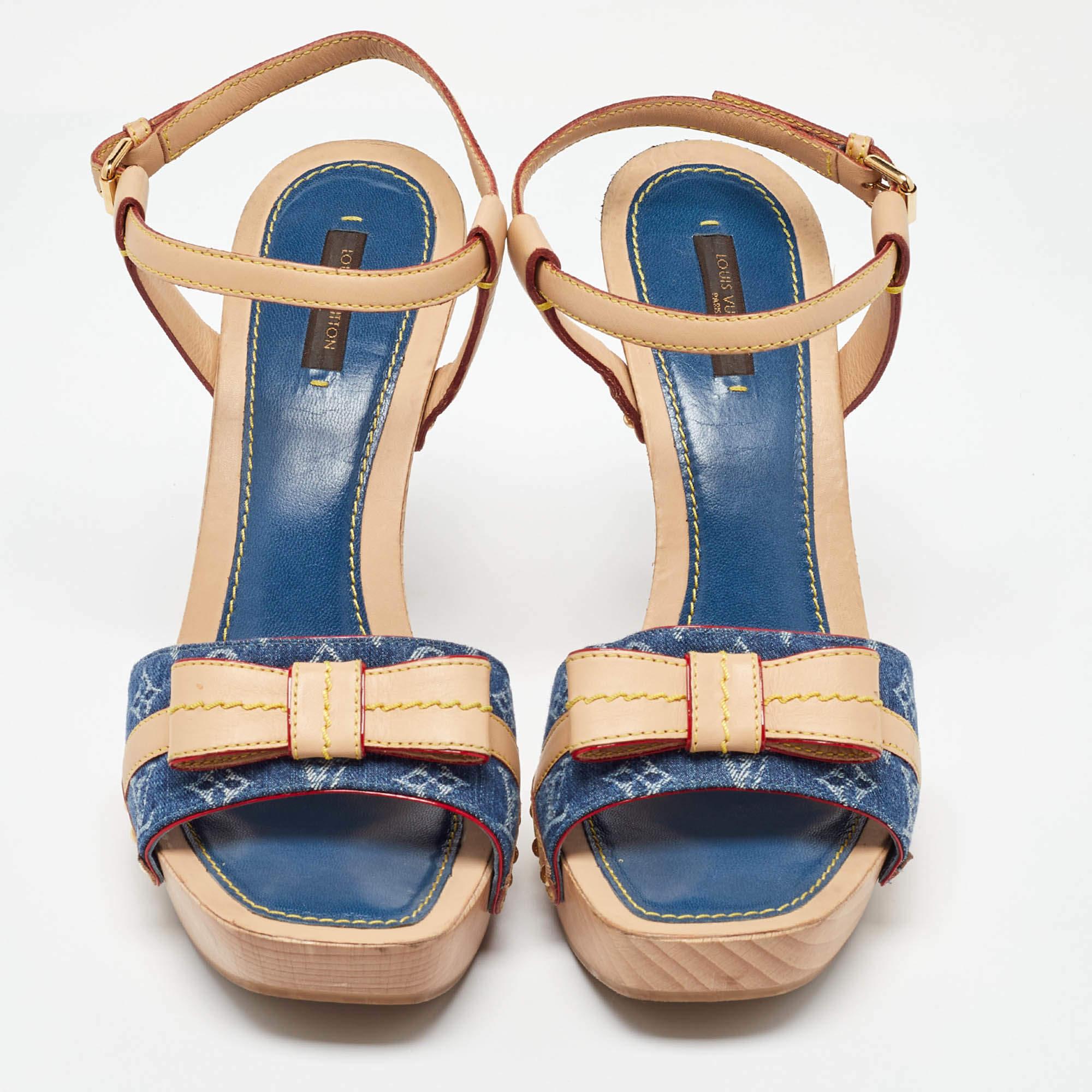 Louis Vuitton Beige Monogram Denim Leather Bow Ankle Strap Sandals Size 39.5 In Good Condition In Dubai, Al Qouz 2