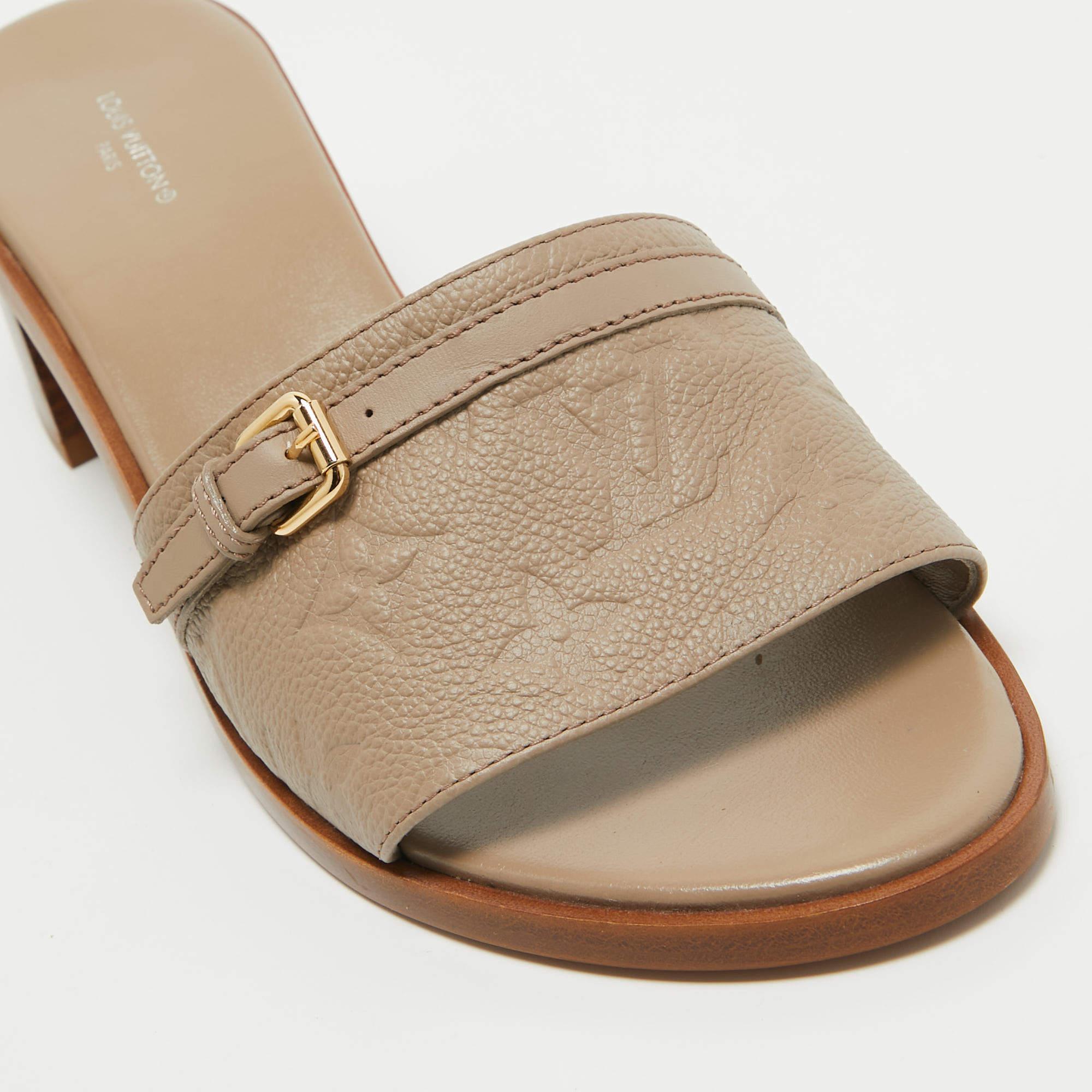 Louis Vuitton Beige Monogram Embossed Leather Block Heel Slide Sandals Size 40 For Sale 1