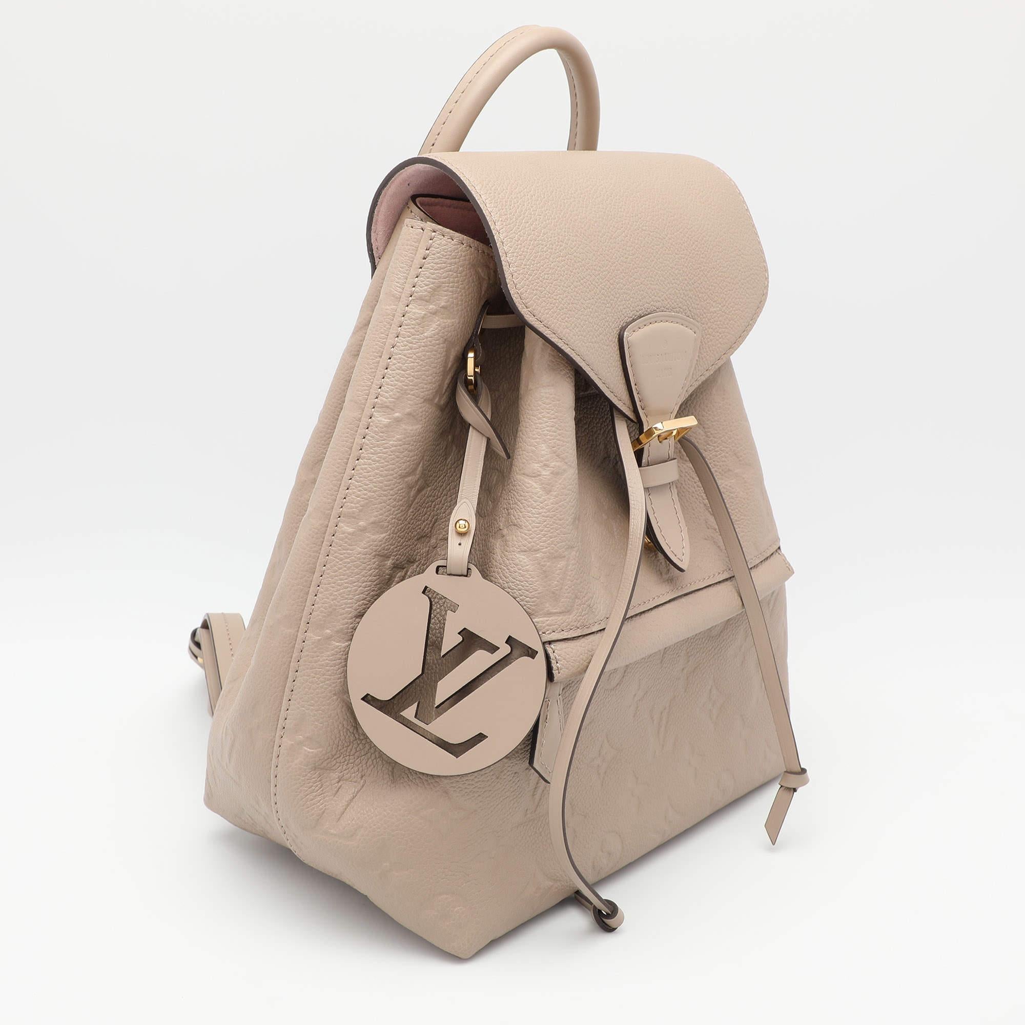 Beige Louis Vuitton Sac à dos Montsouris PM en cuir beige avec monogramme Empriente en vente