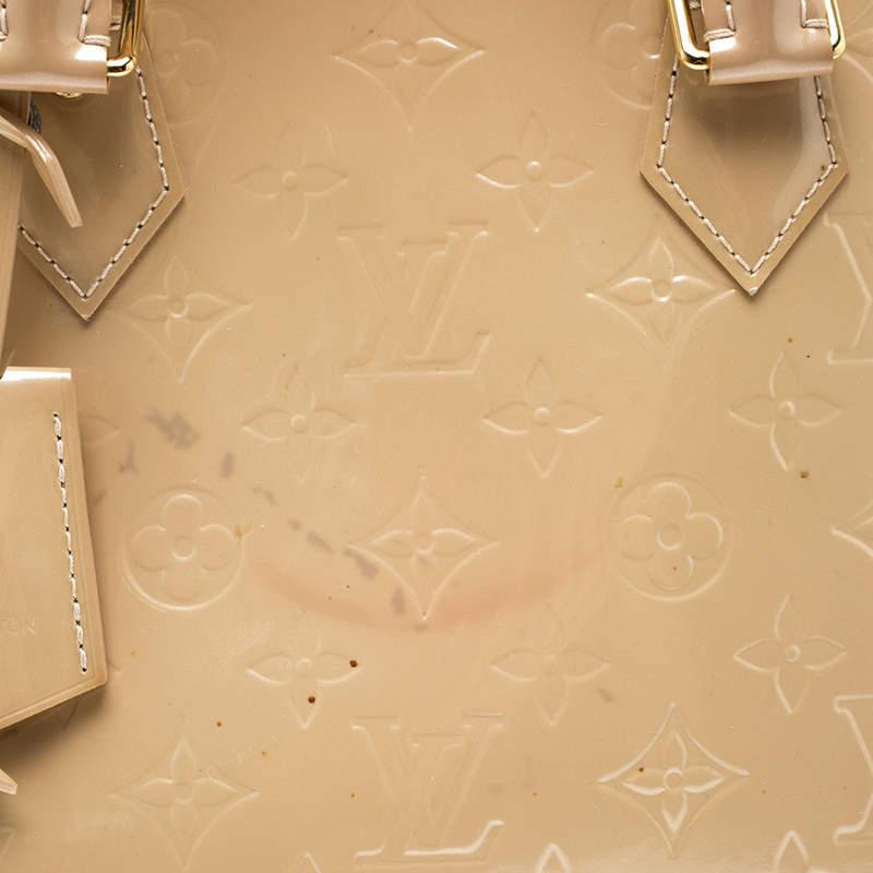 Louis Vuitton Beige Monogram Vernis Alma PM Bag For Sale 2