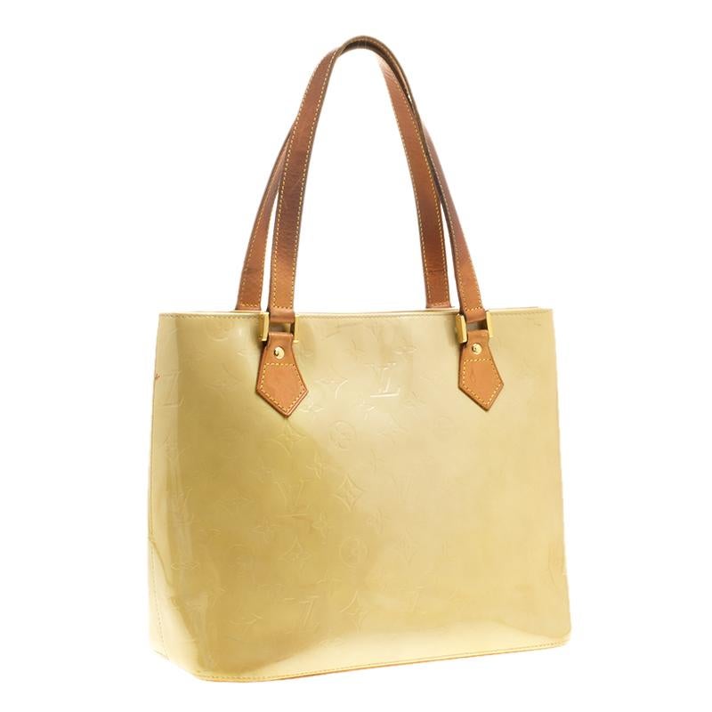 You will love this attractive bag in subtle beige hue to match your dress. An essential wardrobe accessory, this Louis Vuitton piece is surely a must-have. This beautifully made patent leather creation will surely fetch you a lot of compliments for