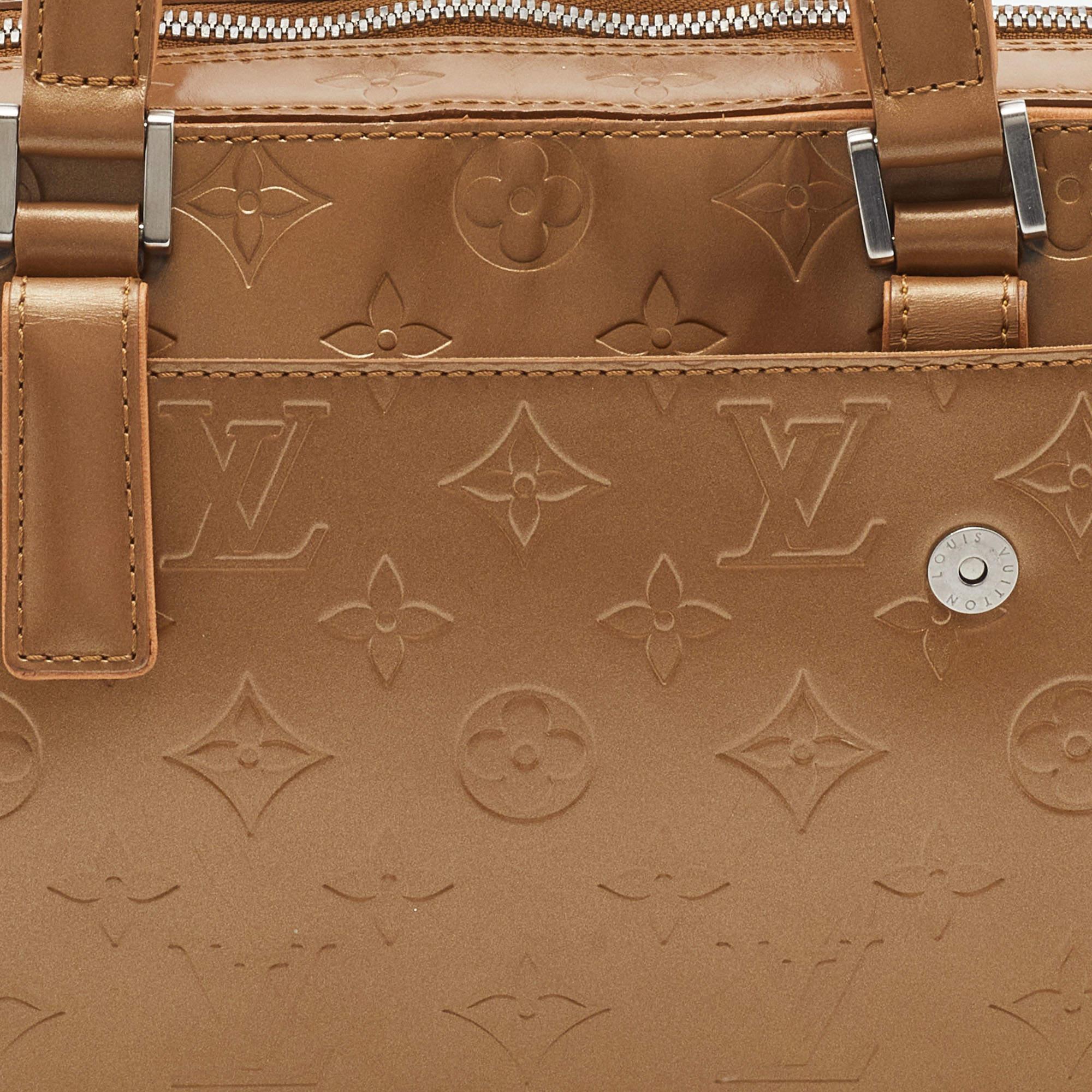 Louis Vuitton Beige Monogram Vernis Mat Shelton Bag 6