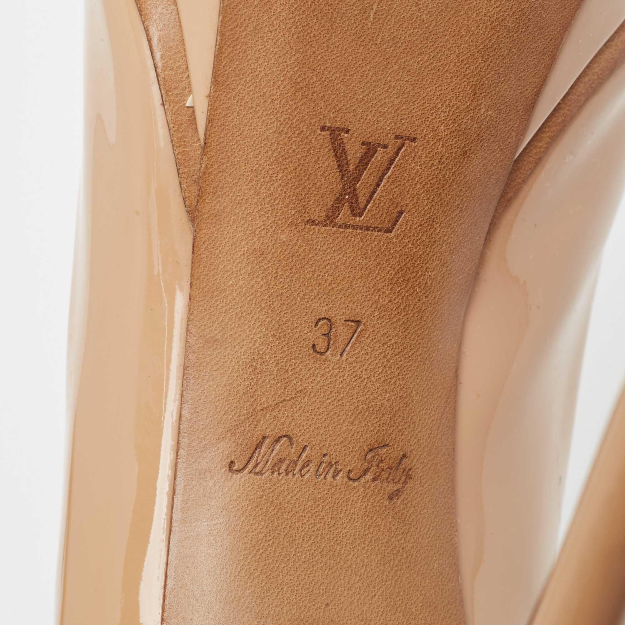 Louis Vuitton Beige Patent Leather Eyeline Peep Toe Pumps Size 37 For Sale 3
