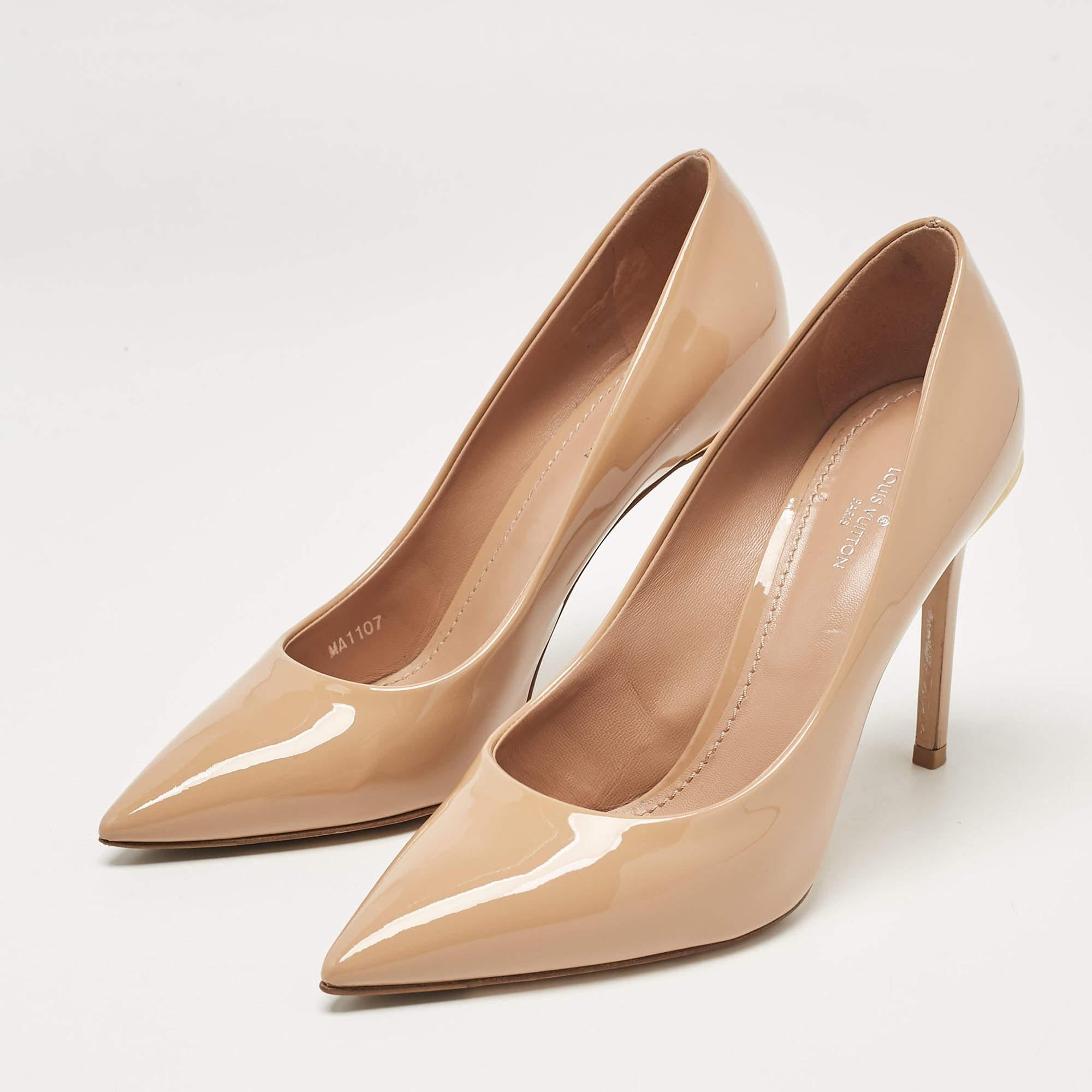 Make a chic style statement with these designer pumps. They showcase sturdy heels and durable soles perfect for your fashionable outings