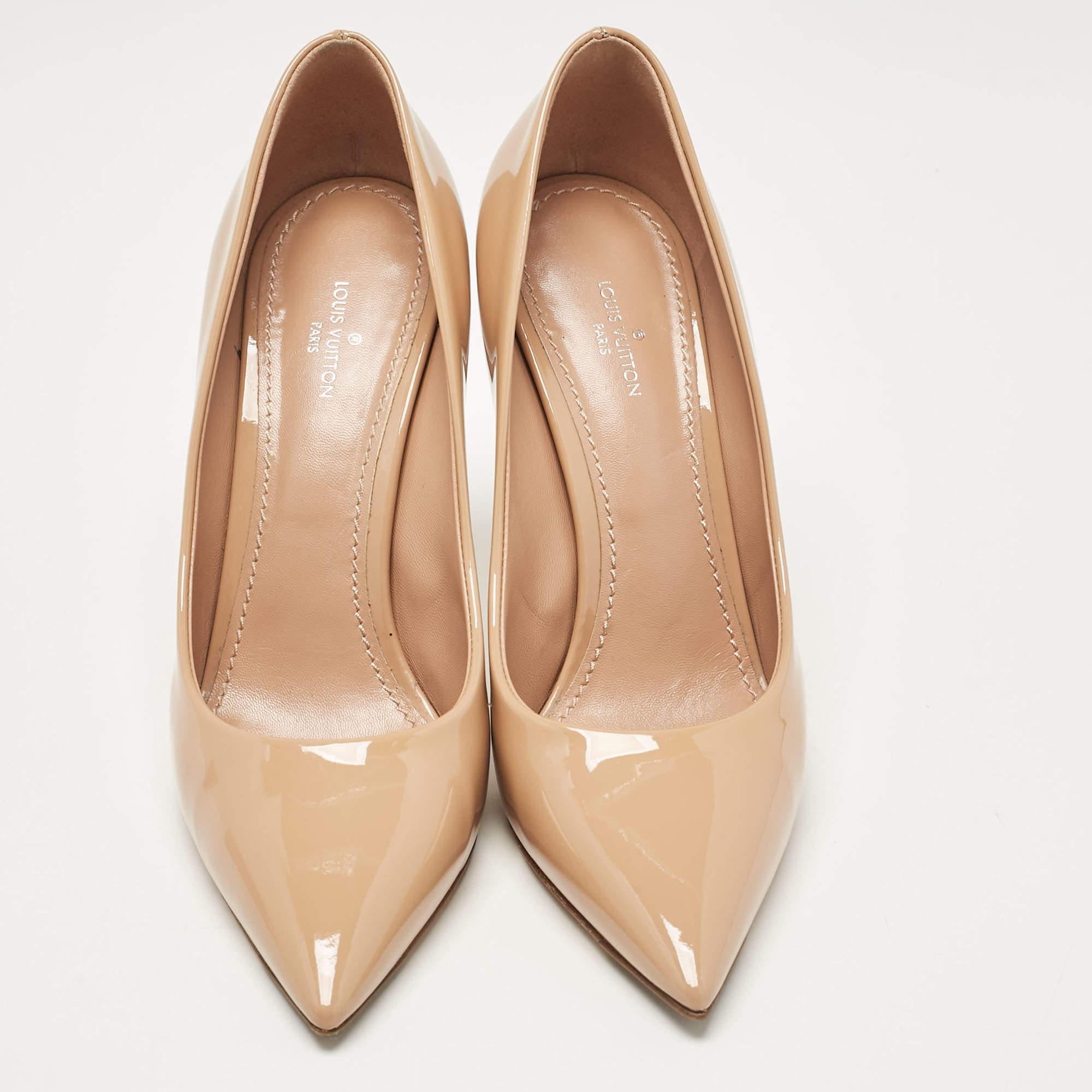 Louis Vuitton Beige Patent Leather Eyeline Pumps Size 37 In Good Condition In Dubai, Al Qouz 2