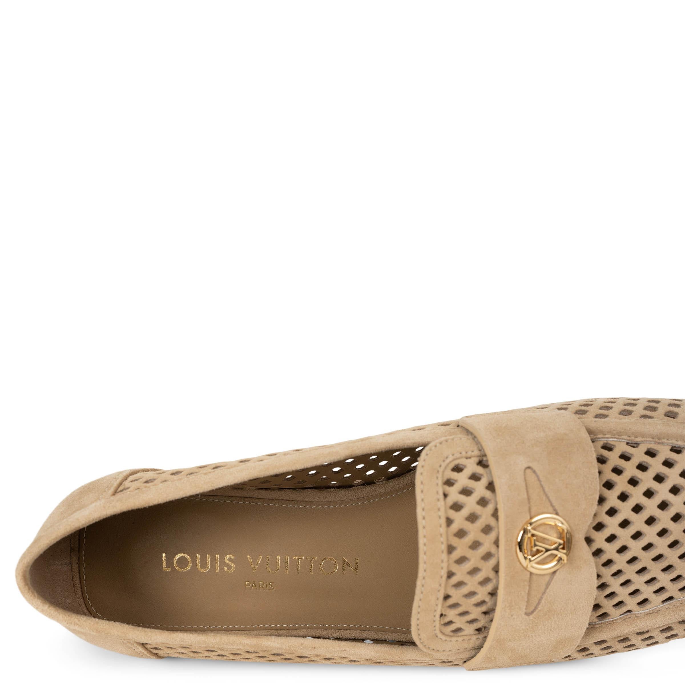 LOUIS VUITTON Mocassins SOHO en daim perforé beige Chaussures 38.5 en vente 2