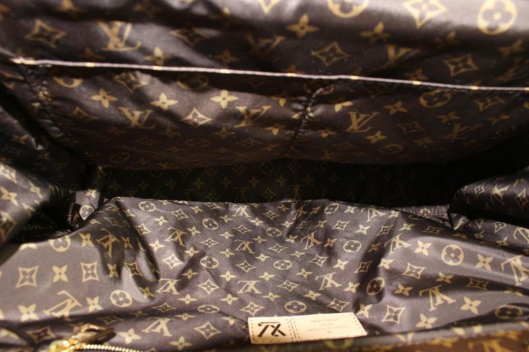 Louis Vuitton Black Quilted Puffer Monogram Pillow Onthego GM 49lz55s at  1stDibs