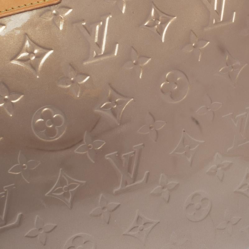 Louis Vuitton Beige Poudre Monogram Vernis Brea MM Bag 5