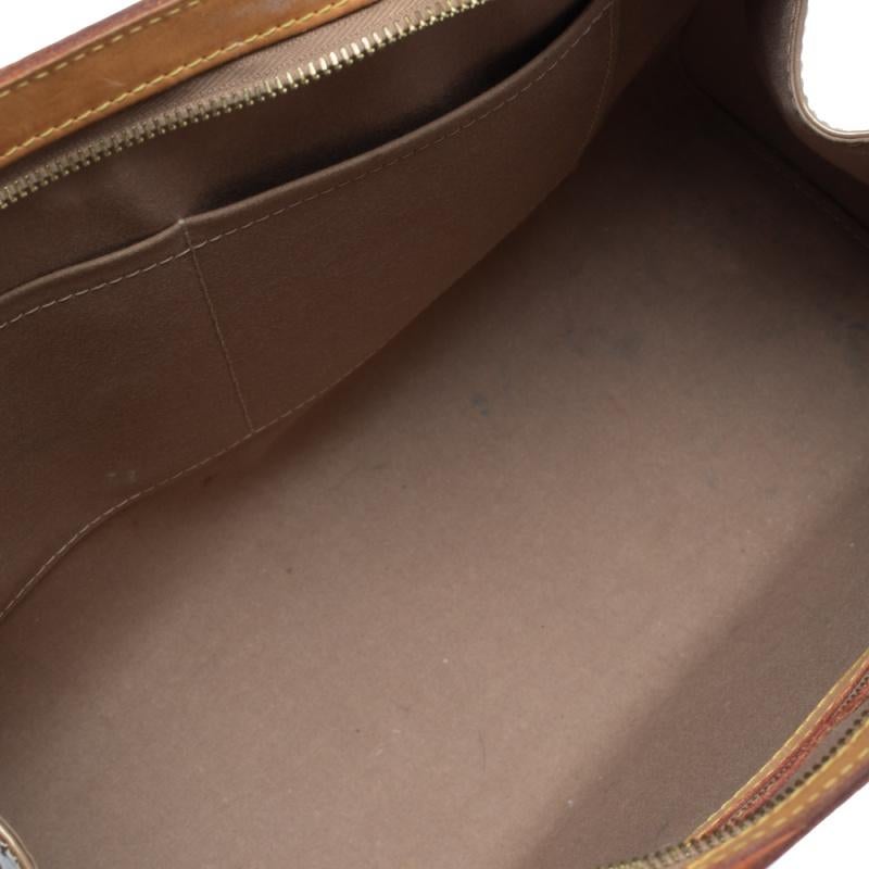 Louis Vuitton Beige Poudre Monogram Vernis Brea MM Bag 6