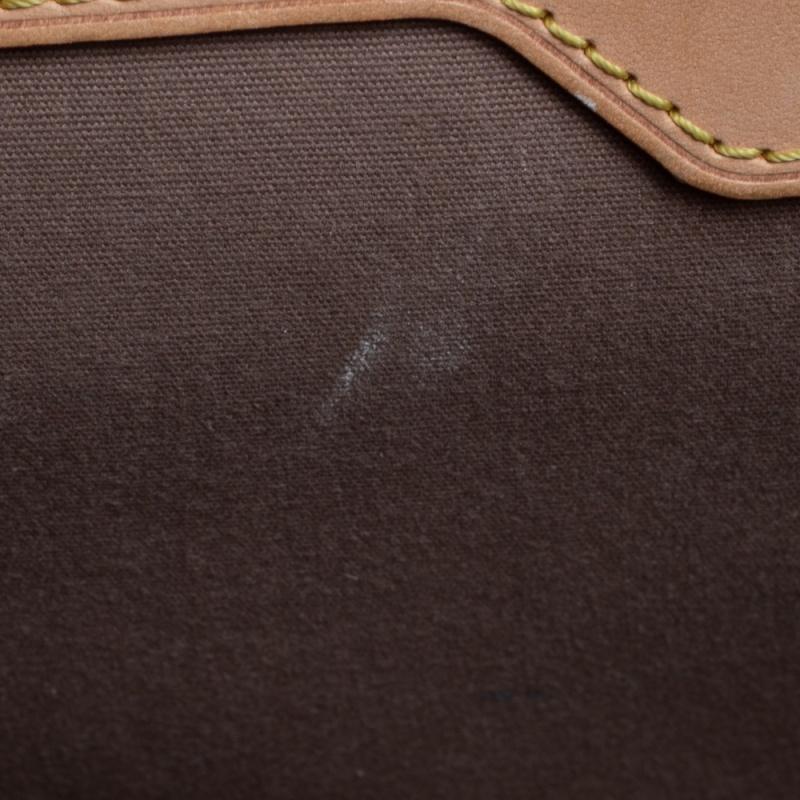 Women's Louis Vuitton Beige Poudre Monogram Vernis Brea MM Bag