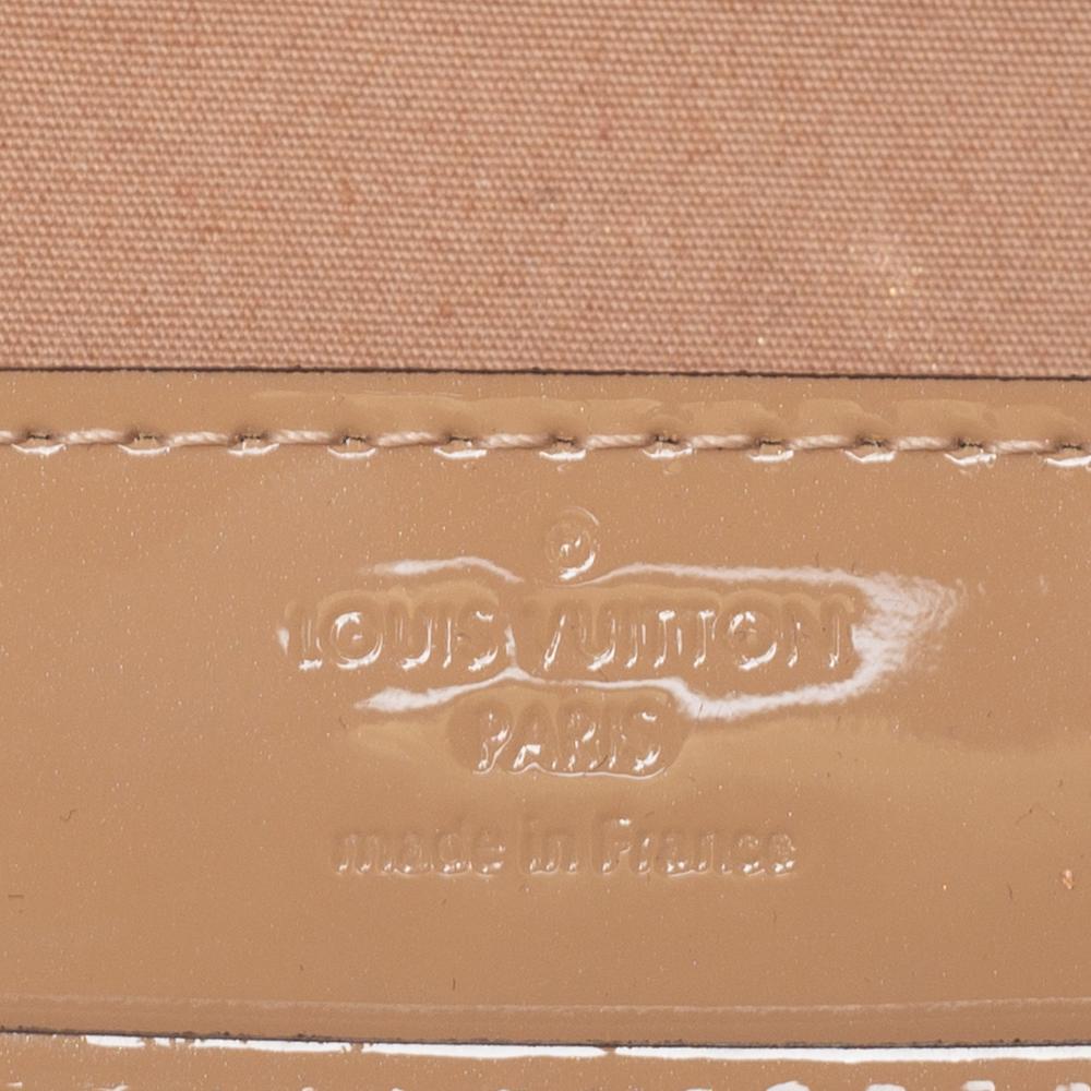 Louis Vuitton Beige Poudre Lackleder Louise Clutch 6