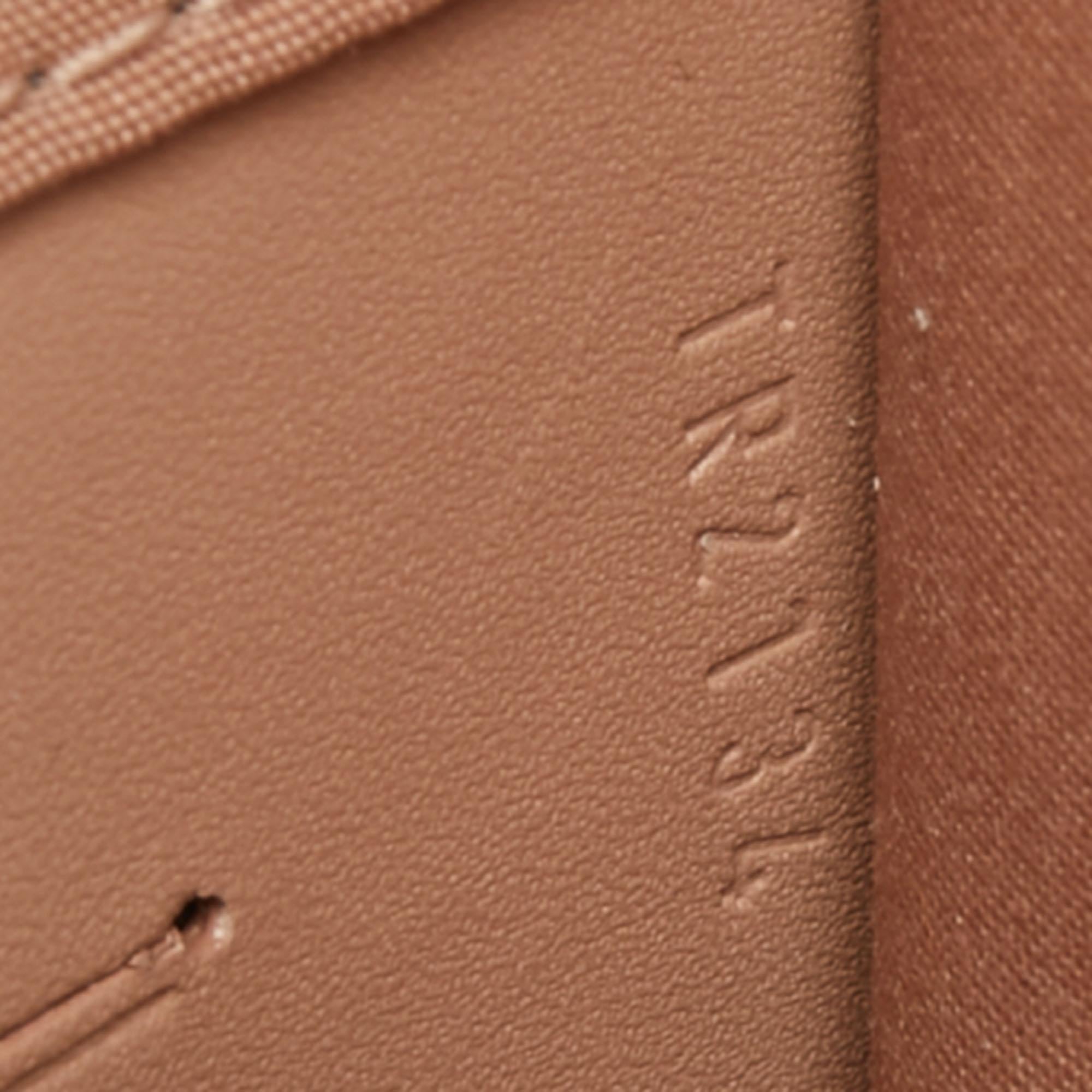 Louis Vuitton Beige Poudre Patent Leather Louise Clutch 8