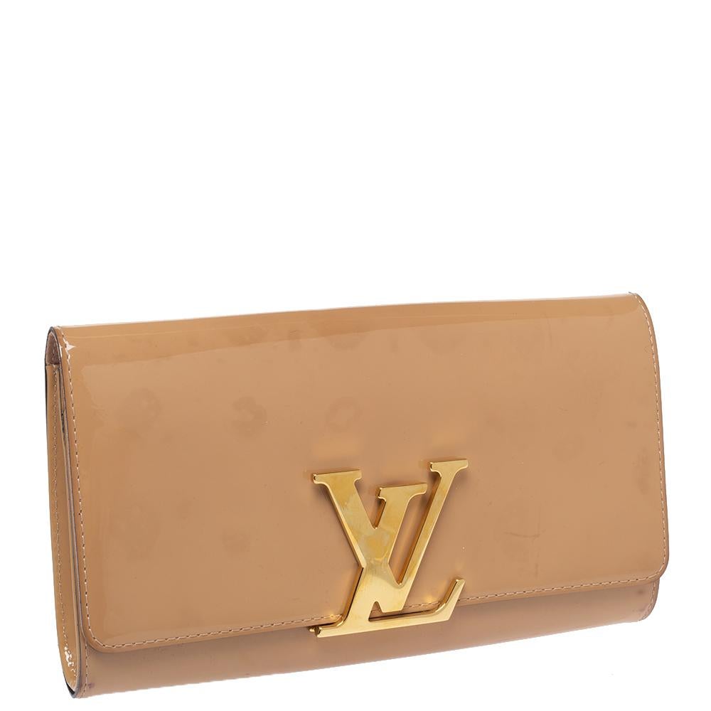 Louis Vuitton Beige Poudre Lackleder Louise Clutch Damen