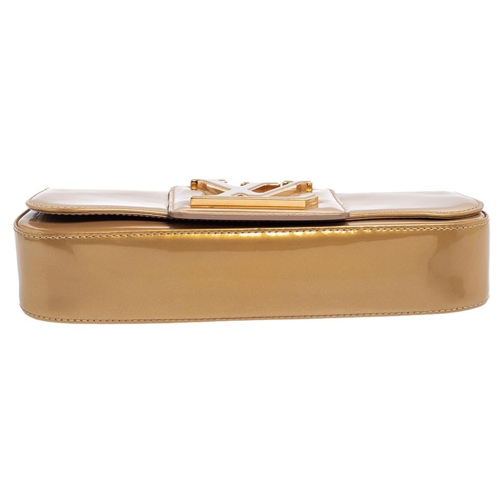 Louis Vuitton Beige Poudre Vernis Sobe Clutch 1