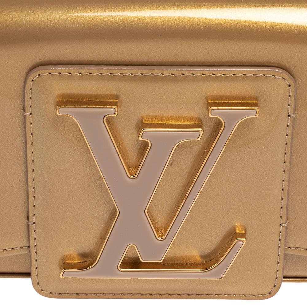 Louis Vuitton Beige Poudre Vernis Sobe Clutch 2