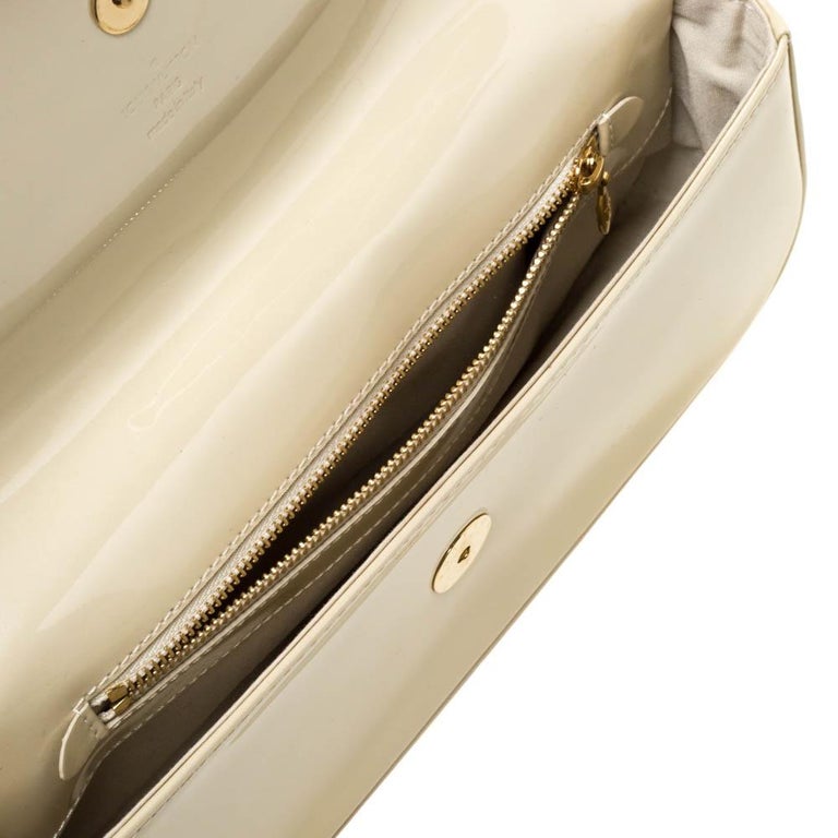 Louis Vuitton Vernis Sobe Clutch - Neutrals Clutches, Handbags - LOU765666