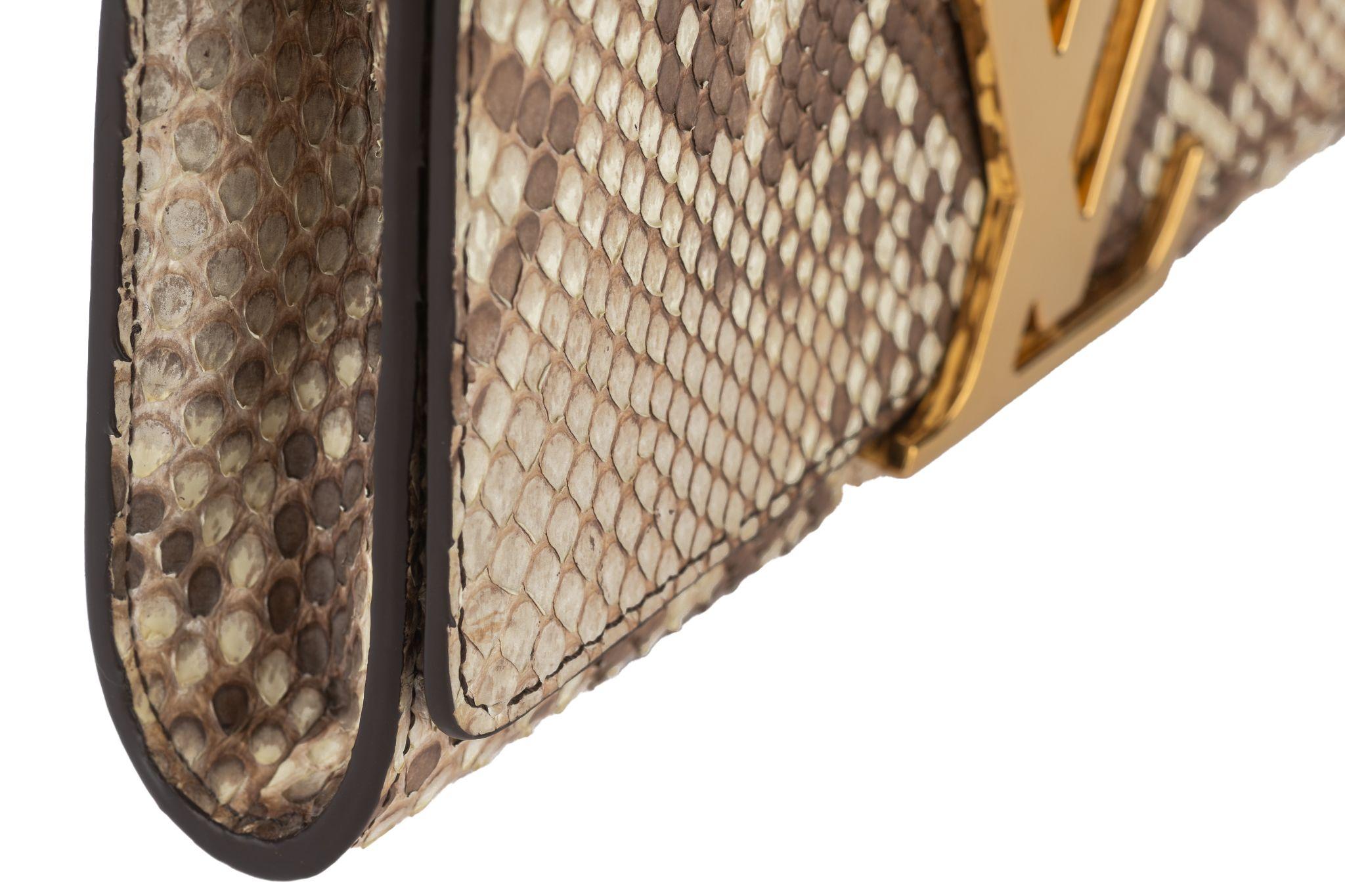 Louis Vuitton Beige Pitone Louise GM in vendita 8