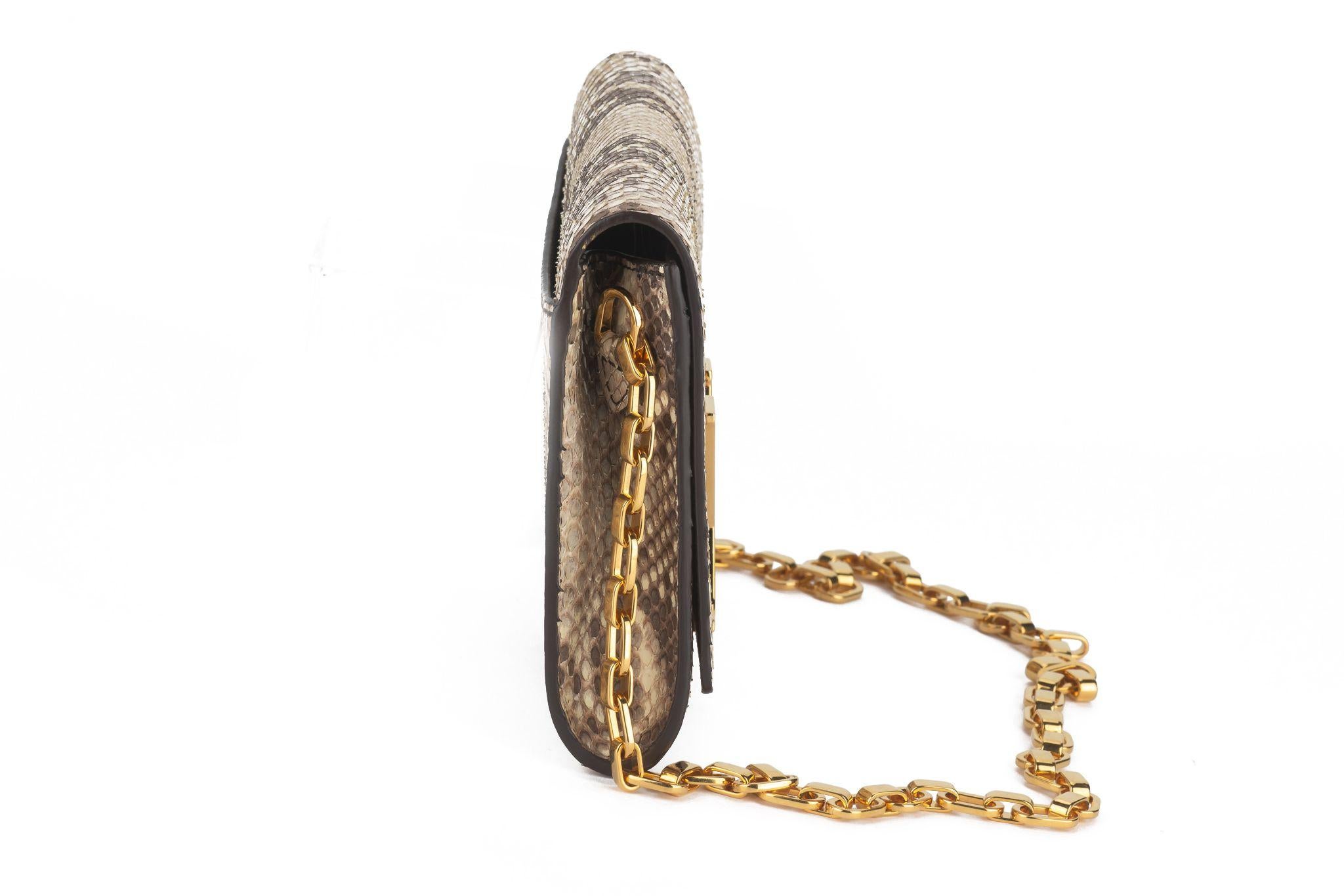 Donna Louis Vuitton Beige Pitone Louise GM in vendita