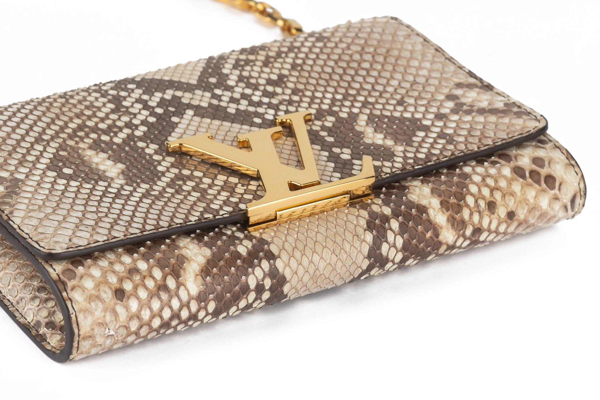 Louis Vuitton Beige Pitone Louise GM in vendita 2